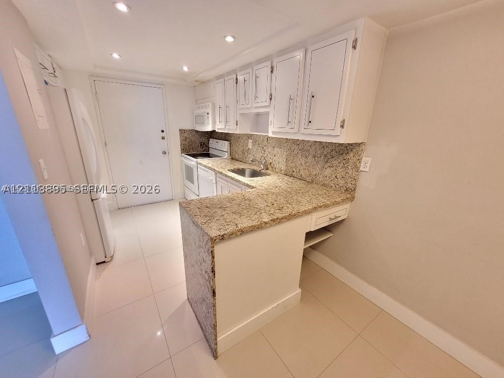 18011 Biscayne Blvd #702