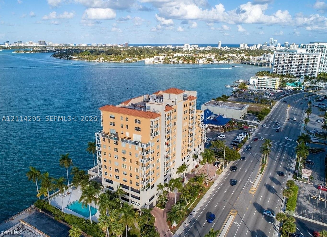 1625 Kennedy Cswy #1204B