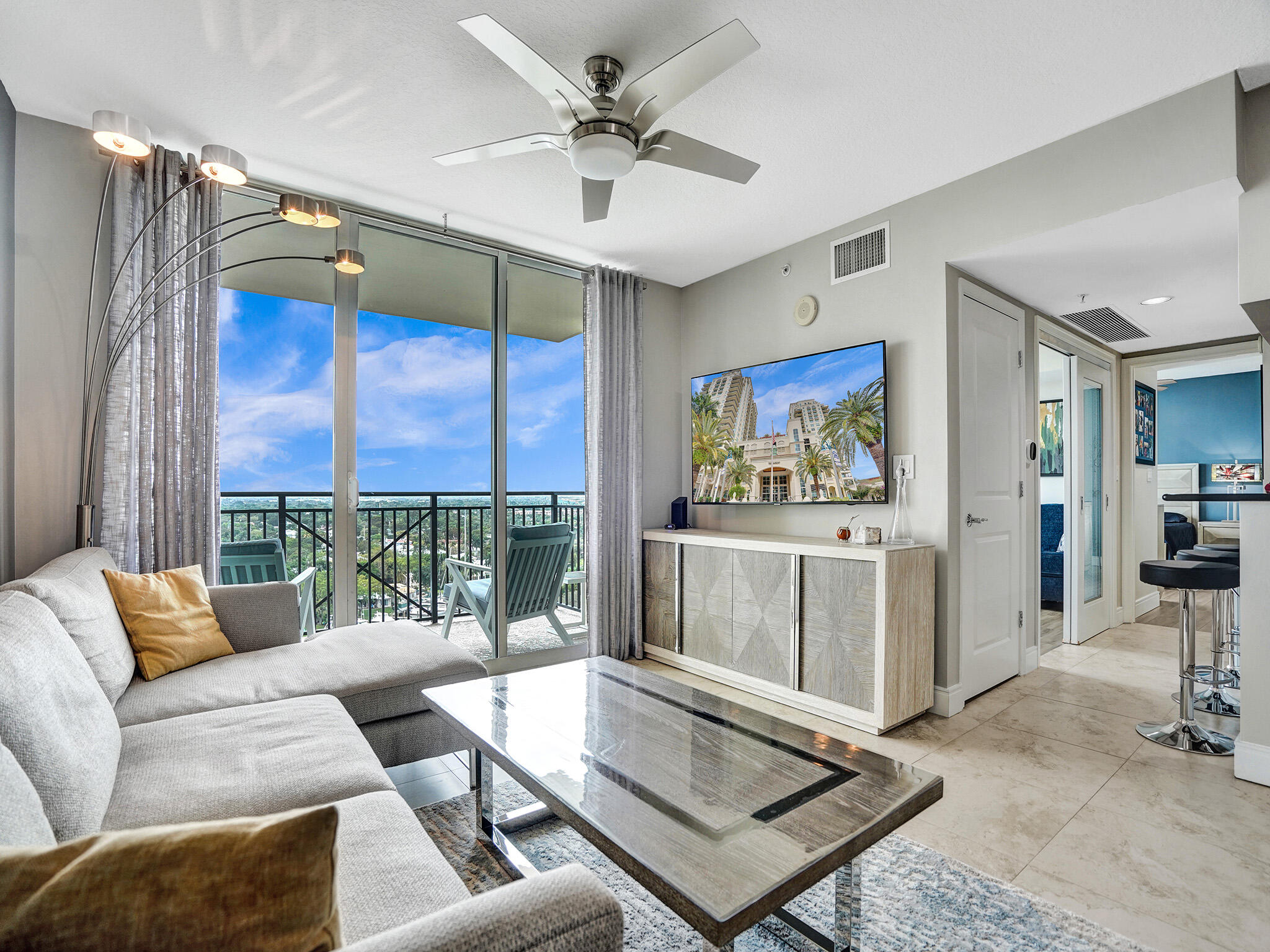 600 W Las Olas #1501s