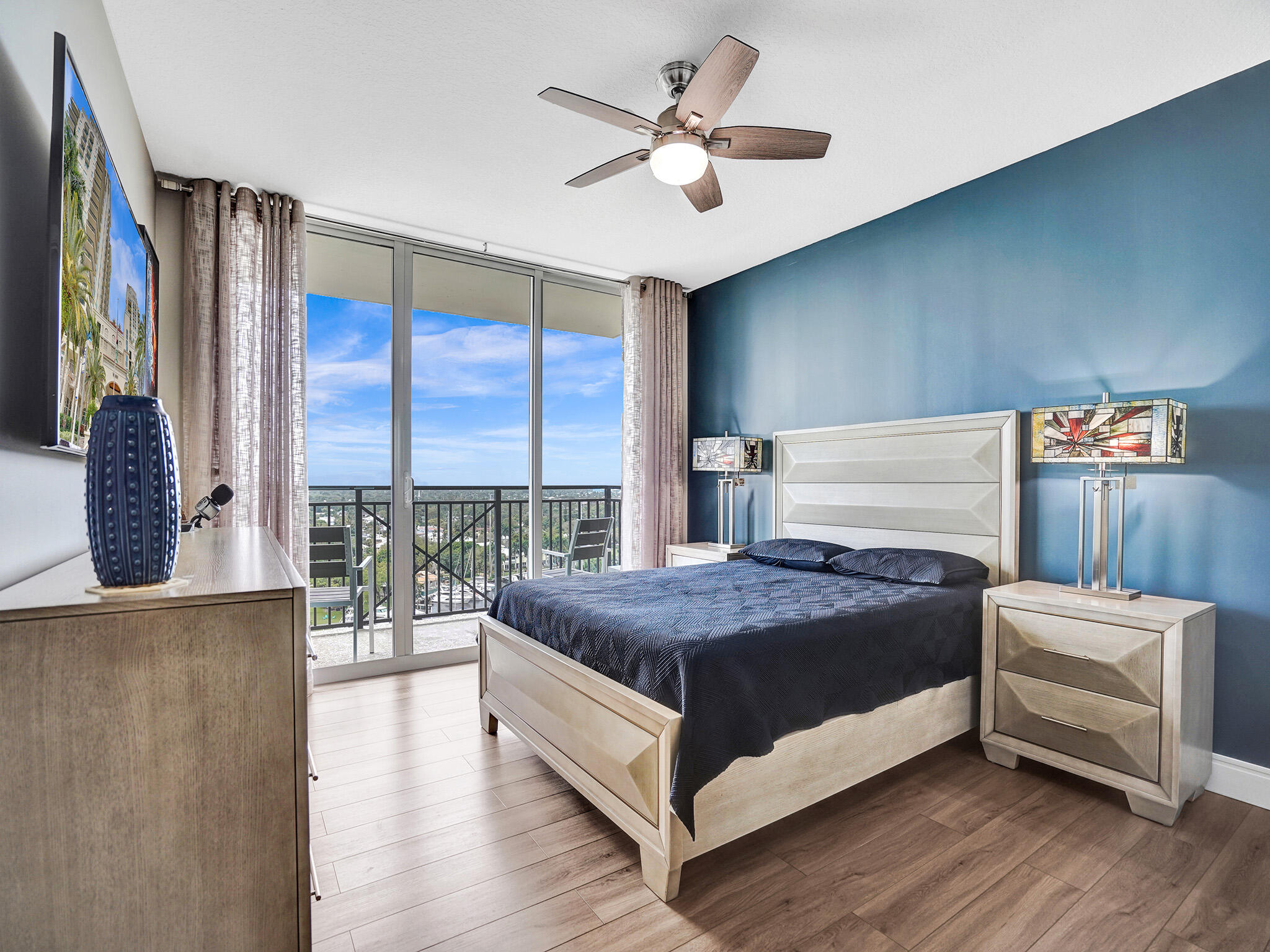 600 W Las Olas #1501s Fort Lauderdale, FL 33312