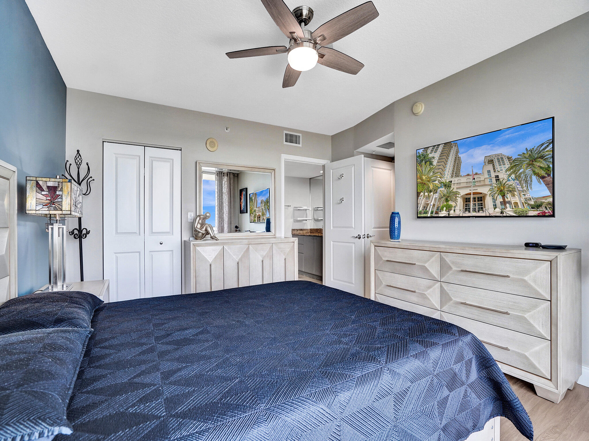 600 W Las Olas #1501s Fort Lauderdale, FL 33312