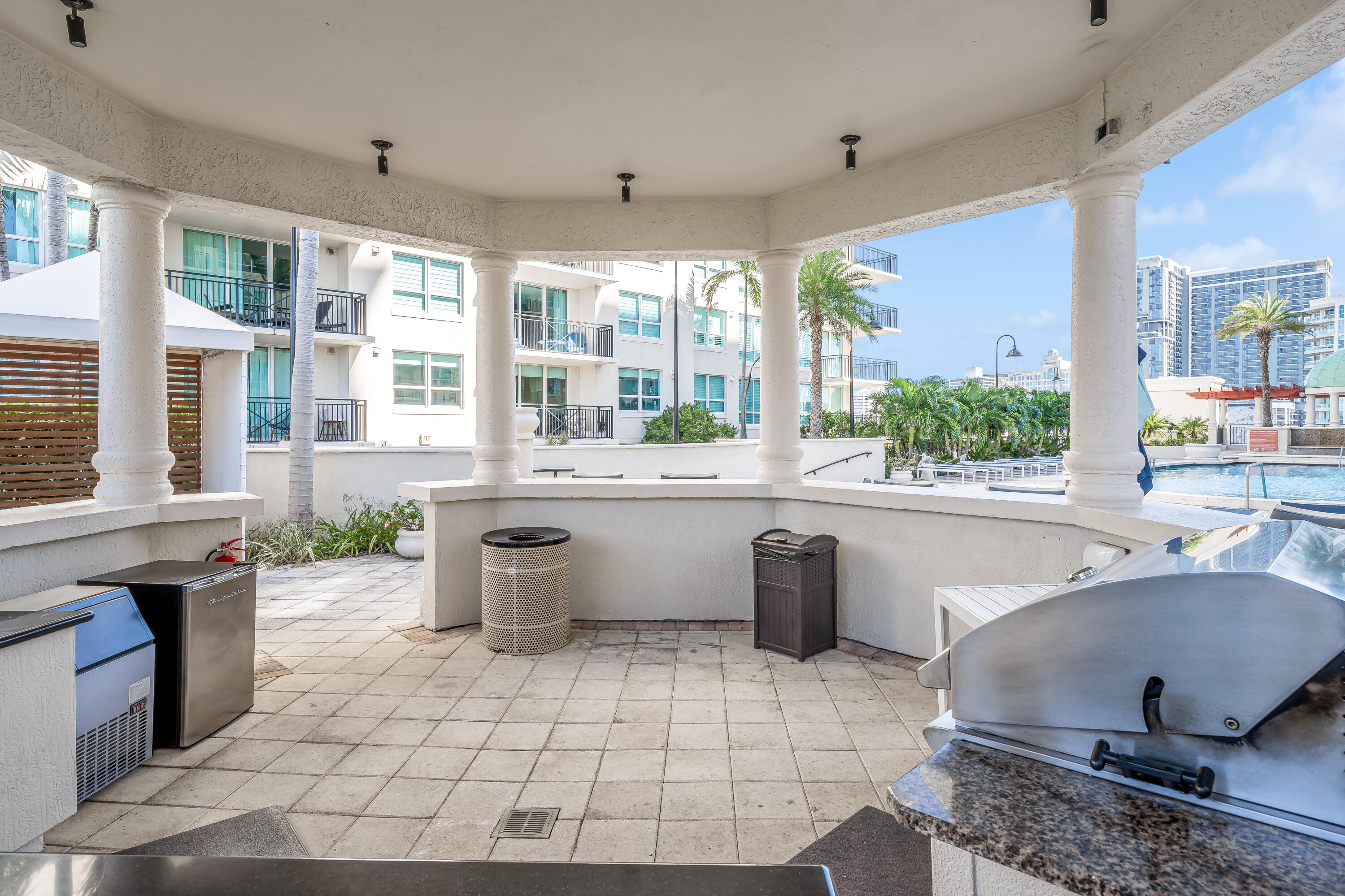 600 W Las Olas #1501s Fort Lauderdale, FL 33312