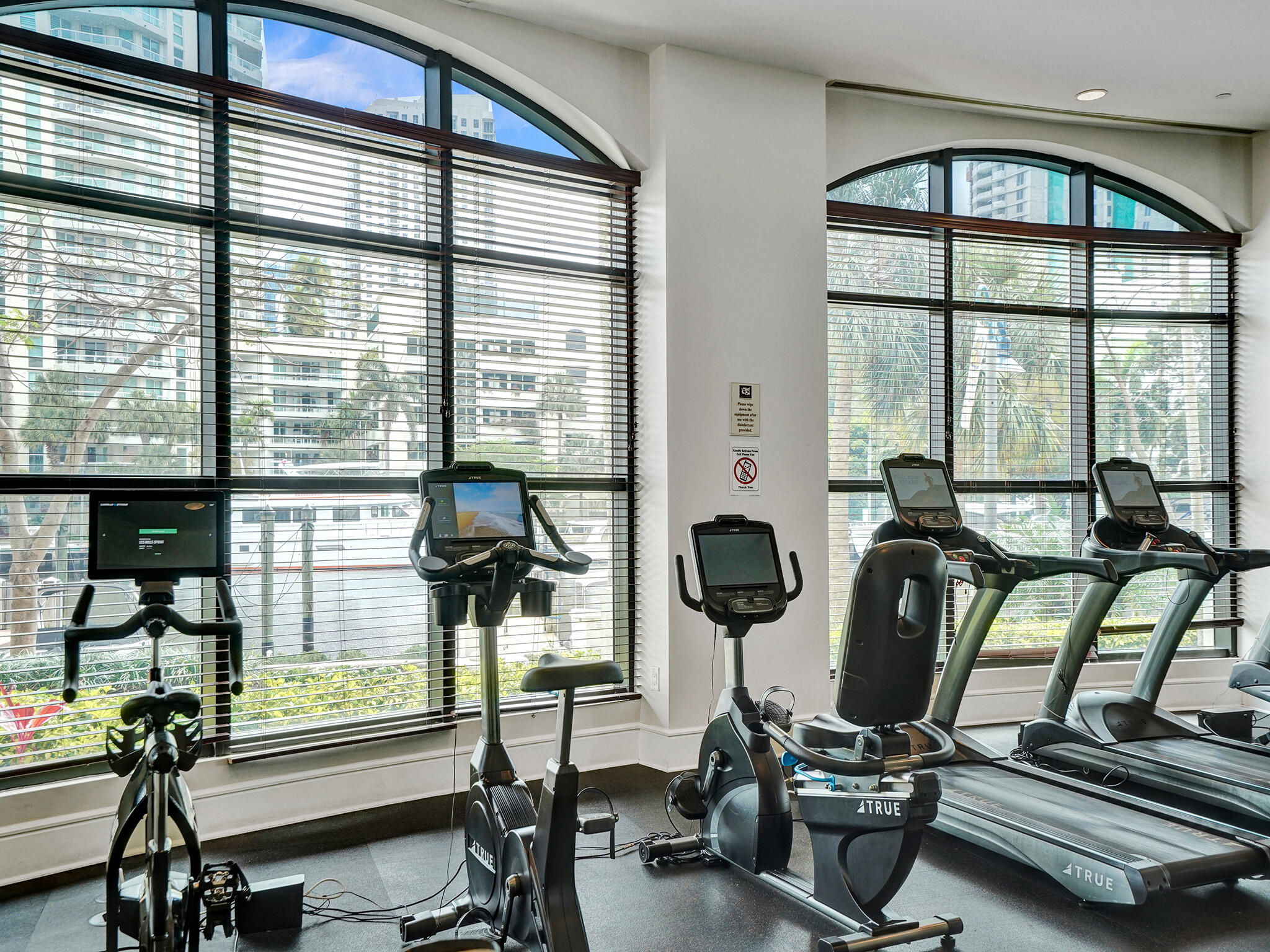 600 W Las Olas #1501s Fort Lauderdale, FL 33312