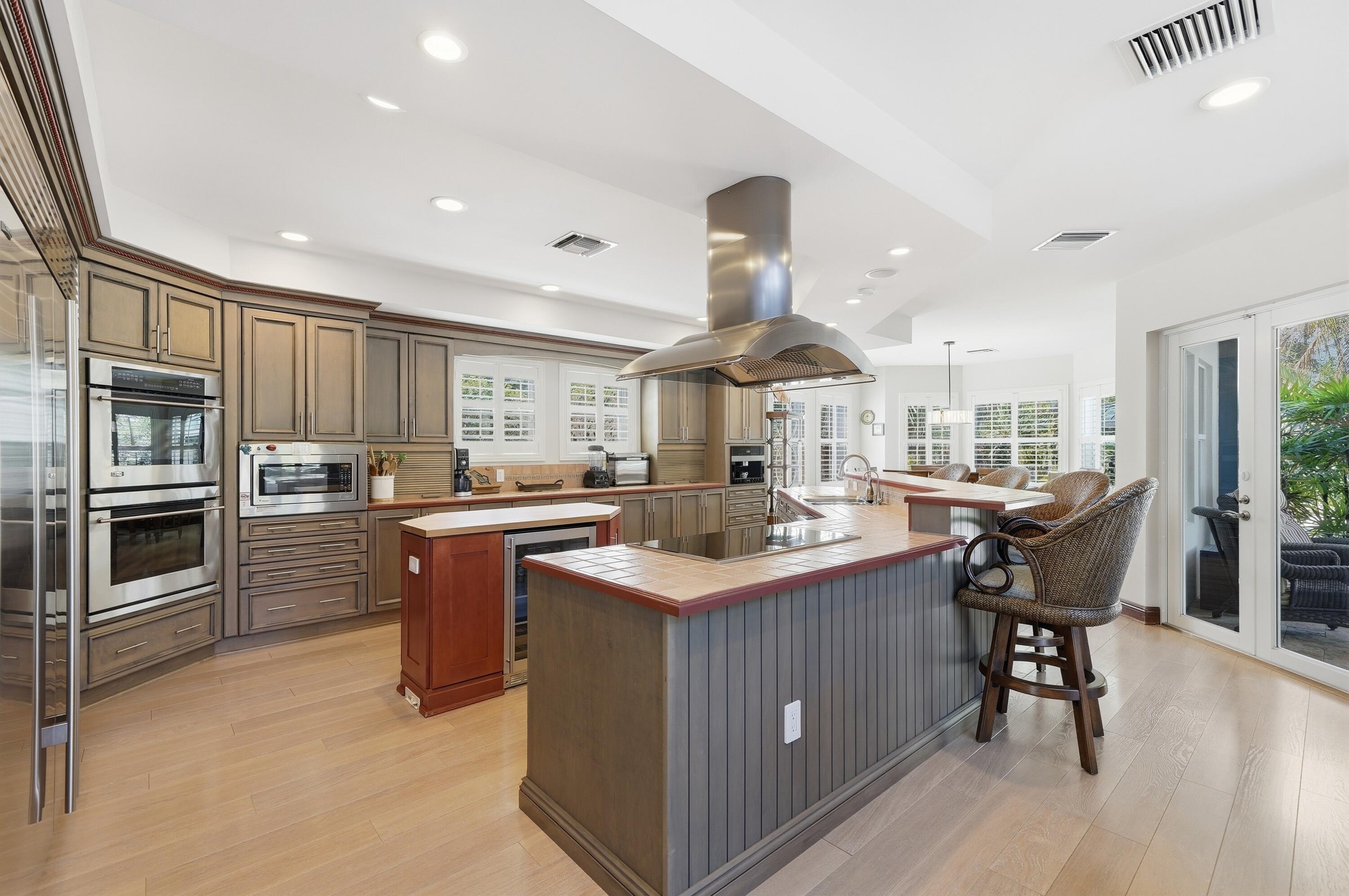 4412 SW 34th Fort Lauderdale, FL 33312