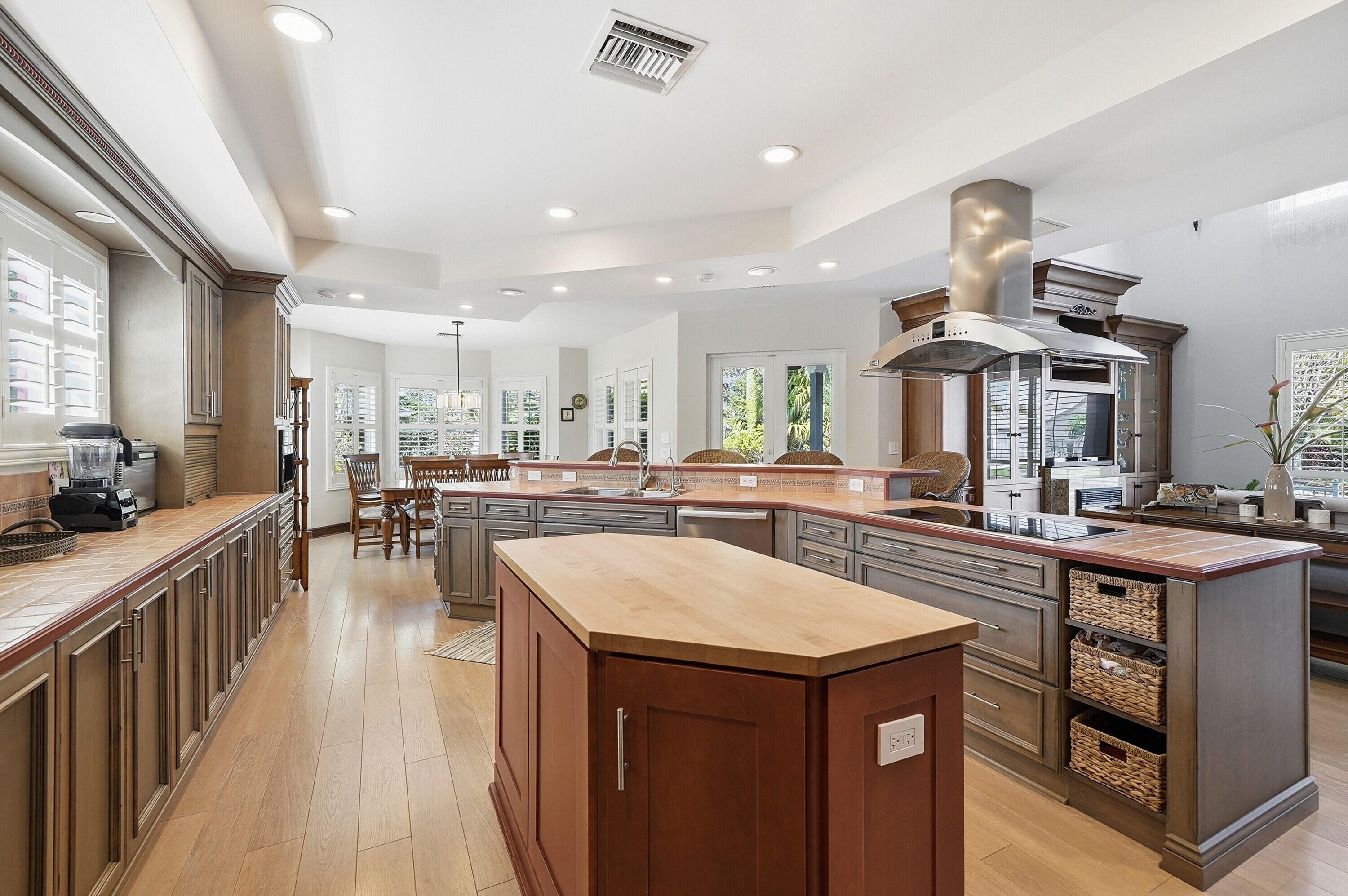 4412 SW 34th Fort Lauderdale, FL 33312