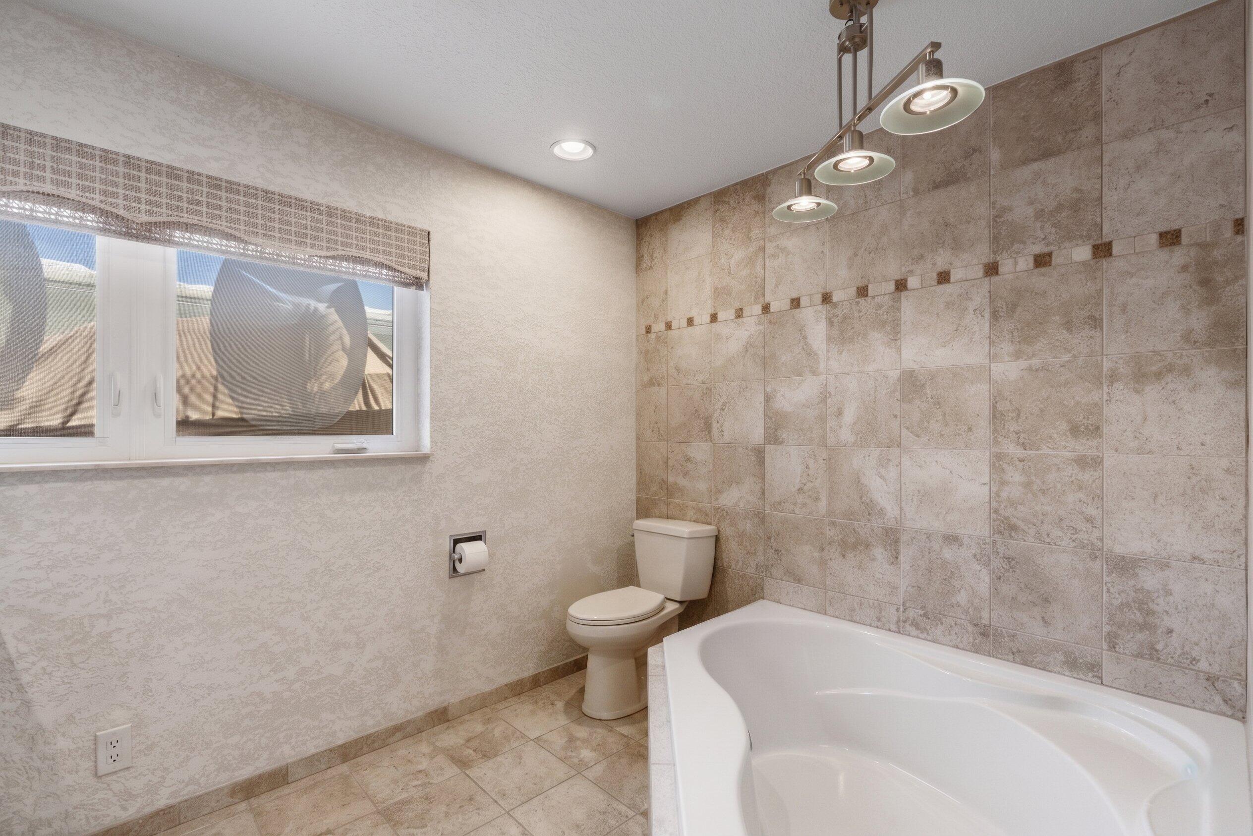 1166 Beach Singer Island, FL 33404