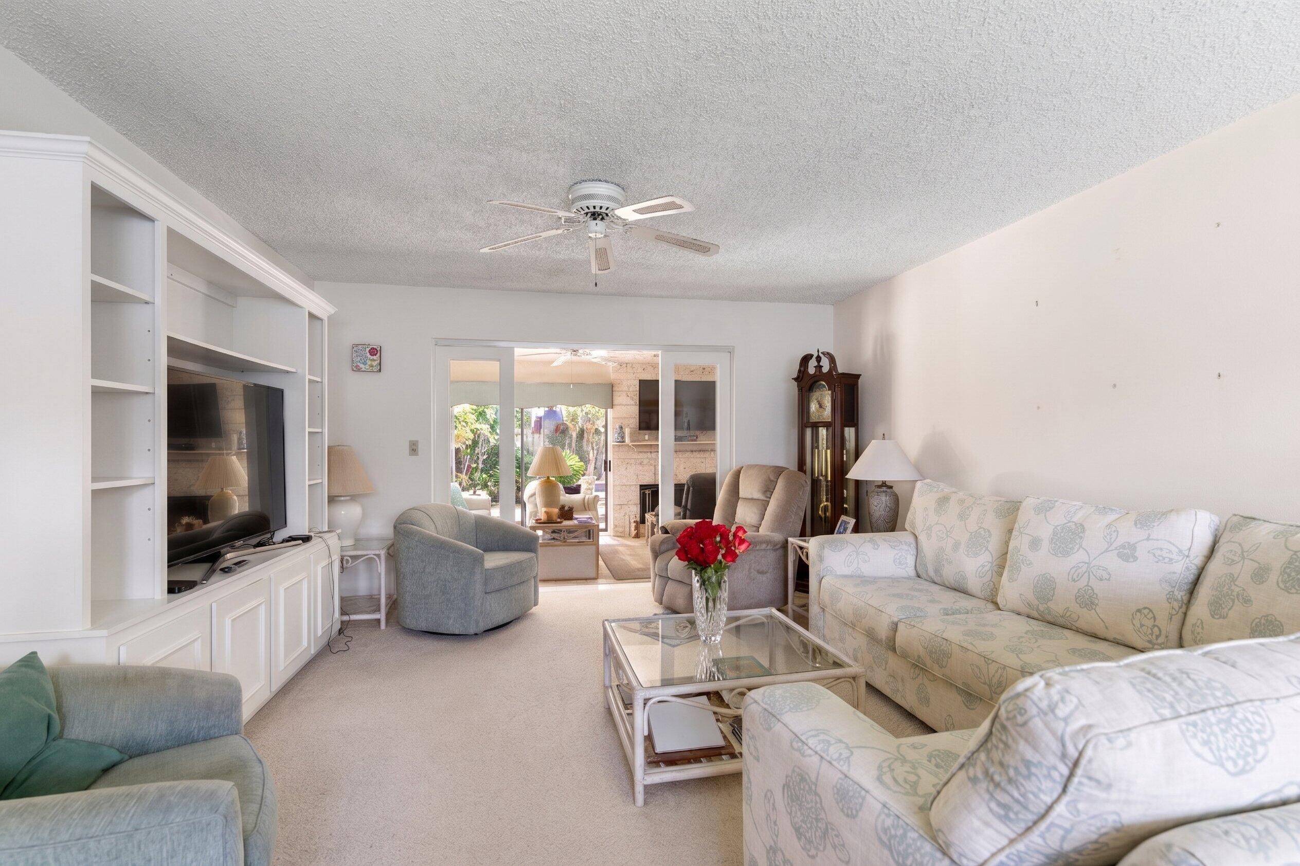 1166 Beach Singer Island, FL 33404
