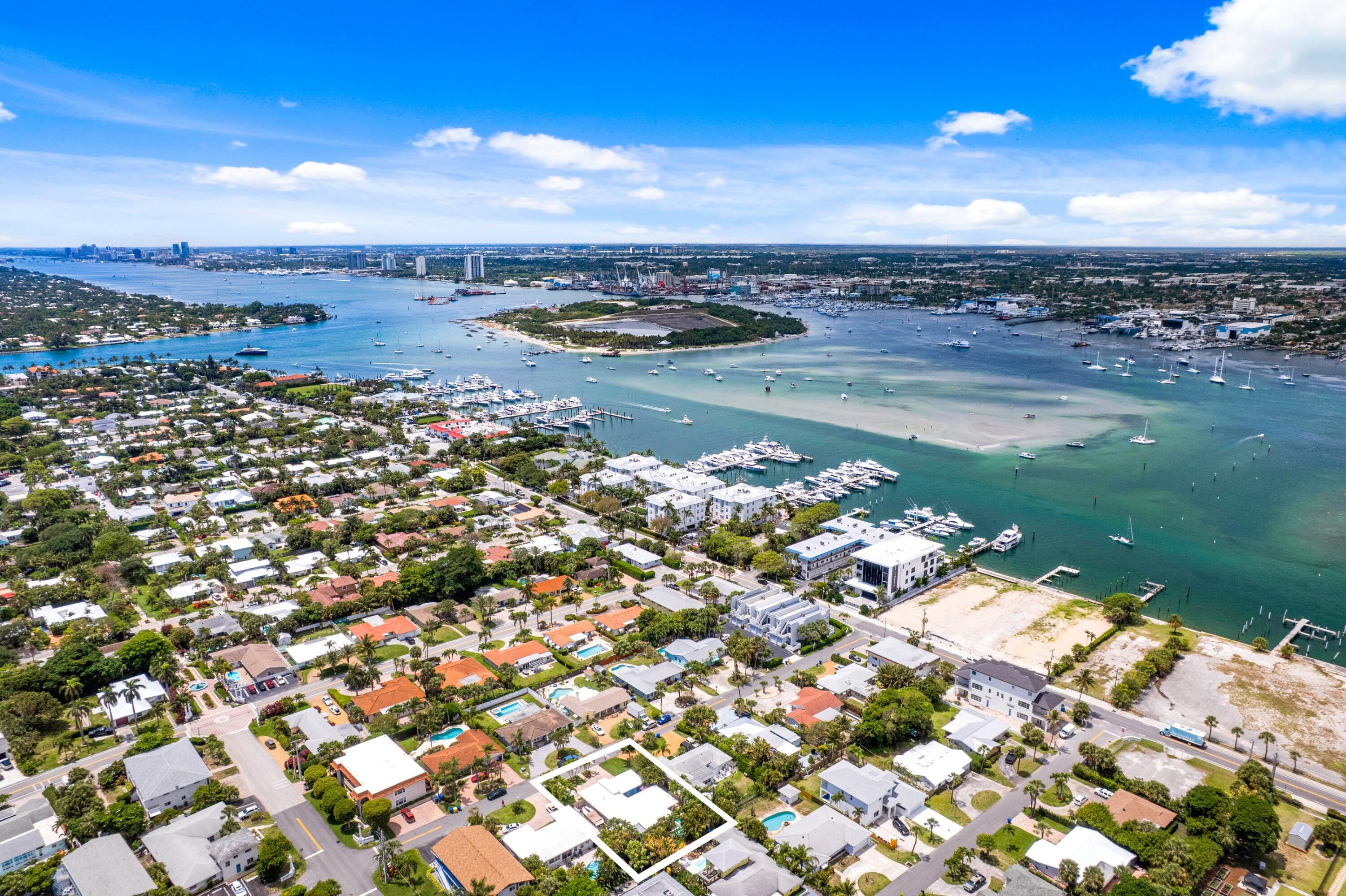 1166 Beach Singer Island, FL 33404