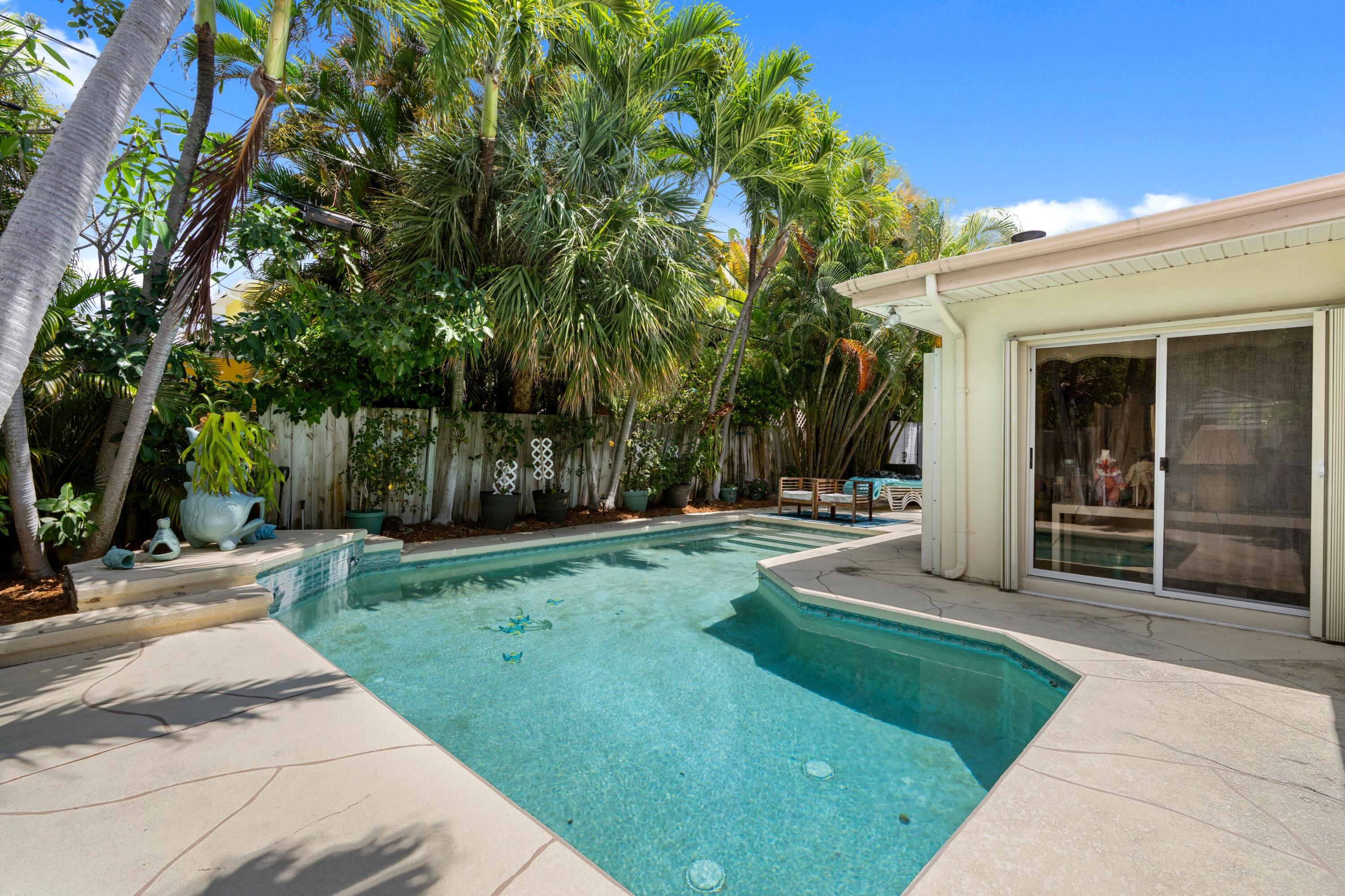 1166 Beach Singer Island, FL 33404