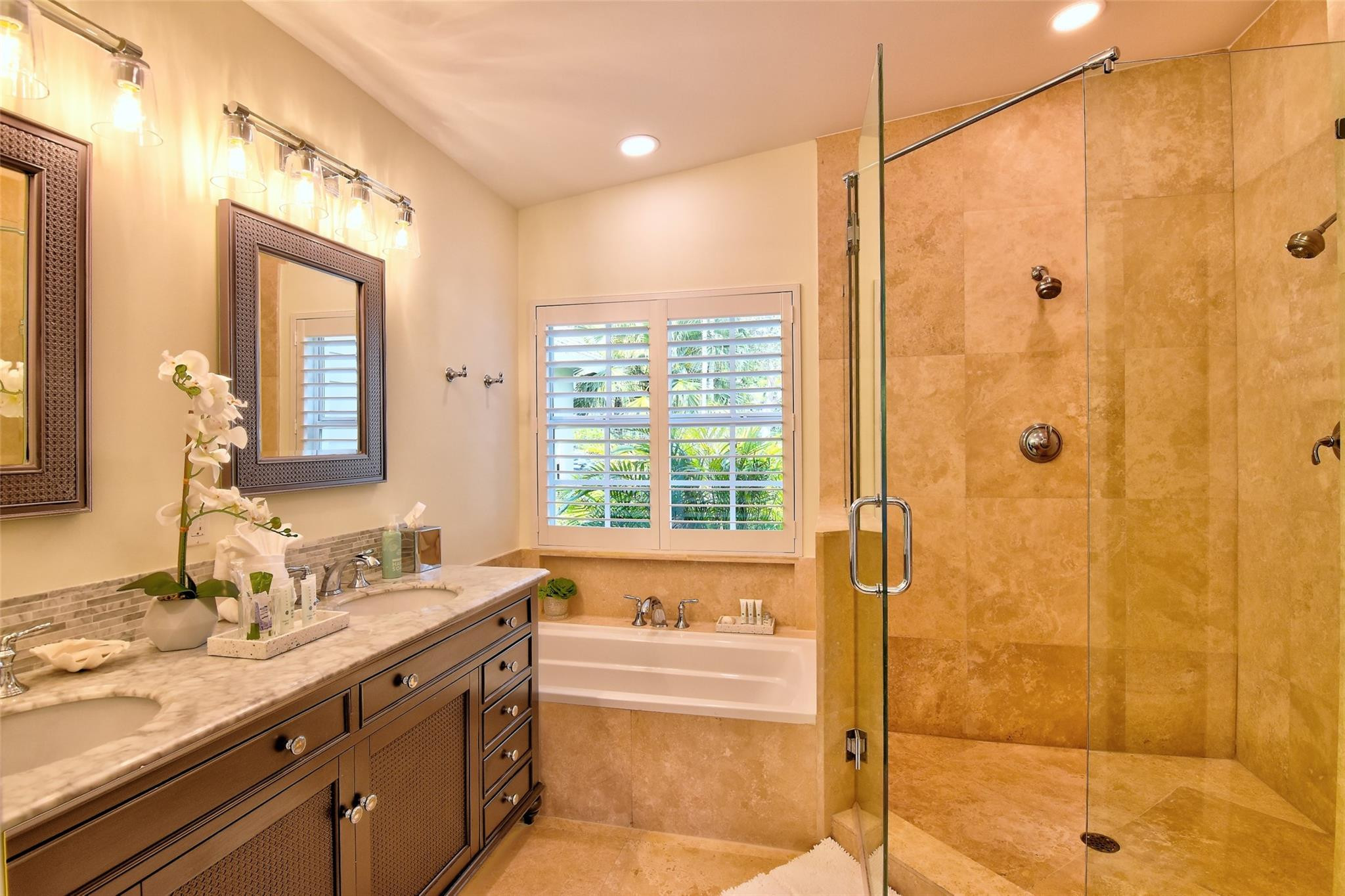 518 NE 13th Fort Lauderdale, FL 33301