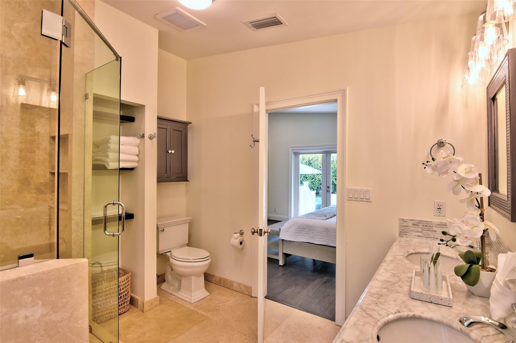 518 NE 13th Fort Lauderdale, FL 33301
