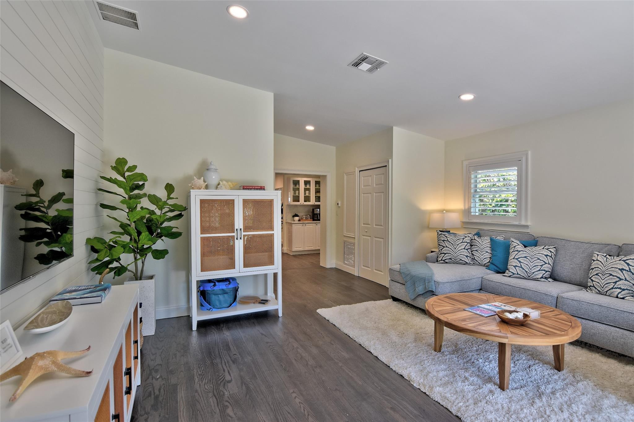 518 NE 13th Fort Lauderdale, FL 33301
