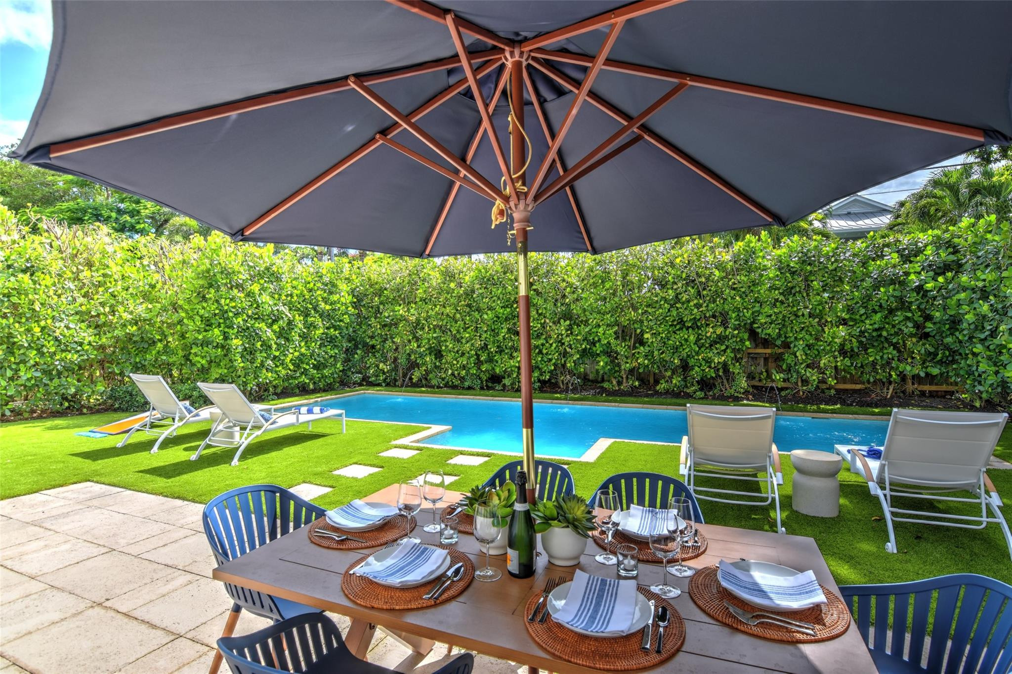 518 NE 13th Fort Lauderdale, FL 33301
