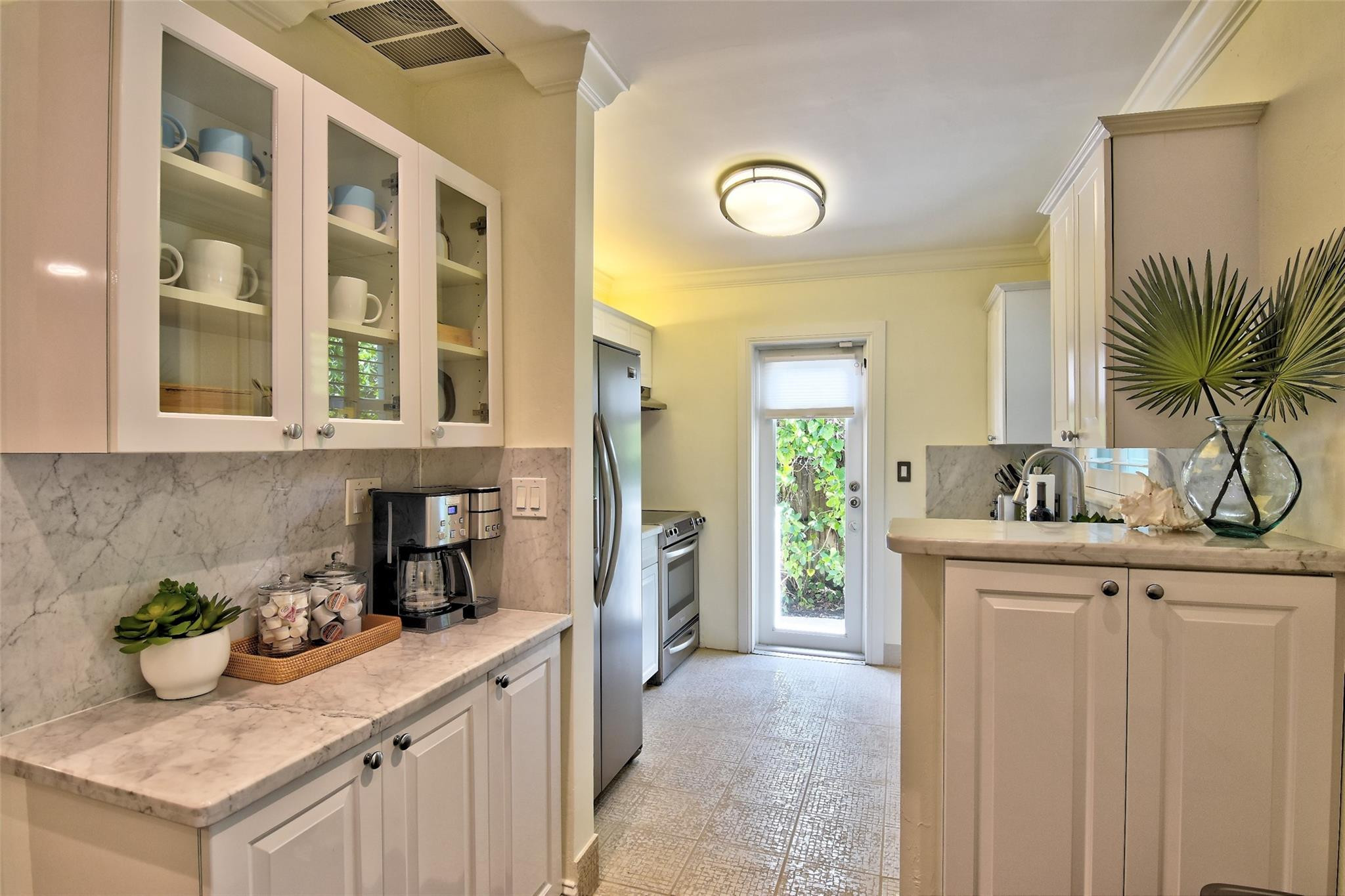 518 NE 13th Fort Lauderdale, FL 33301