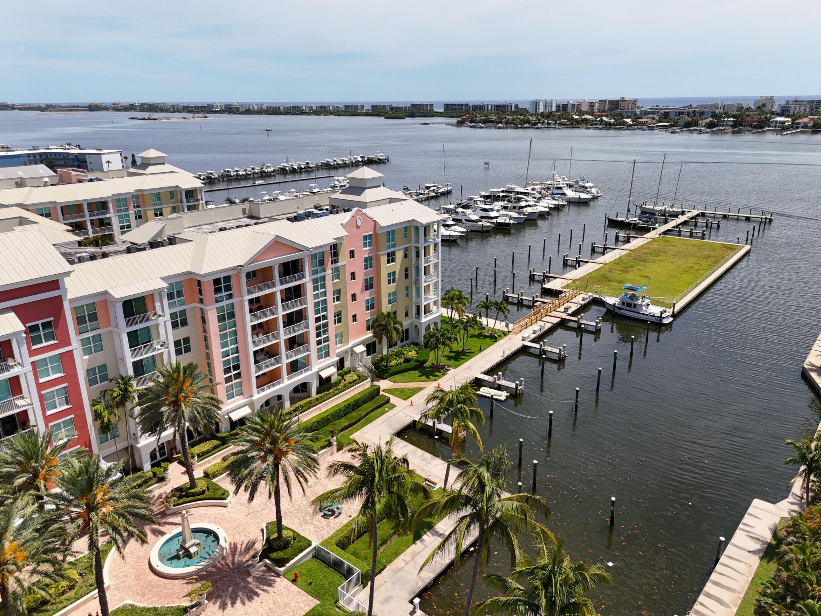 806 E Windward #323