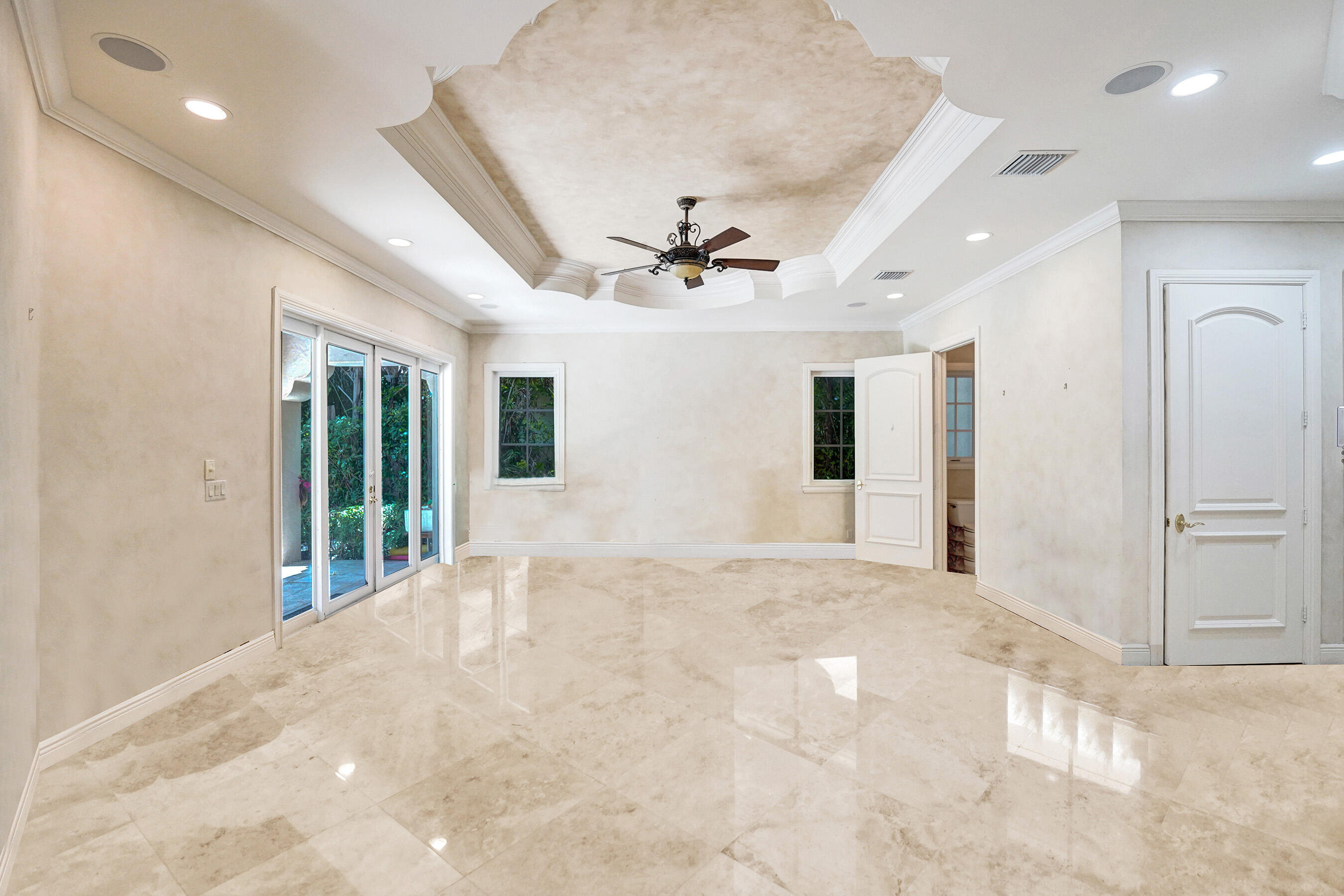 1212 E Lake Fort Lauderdale, FL 33316