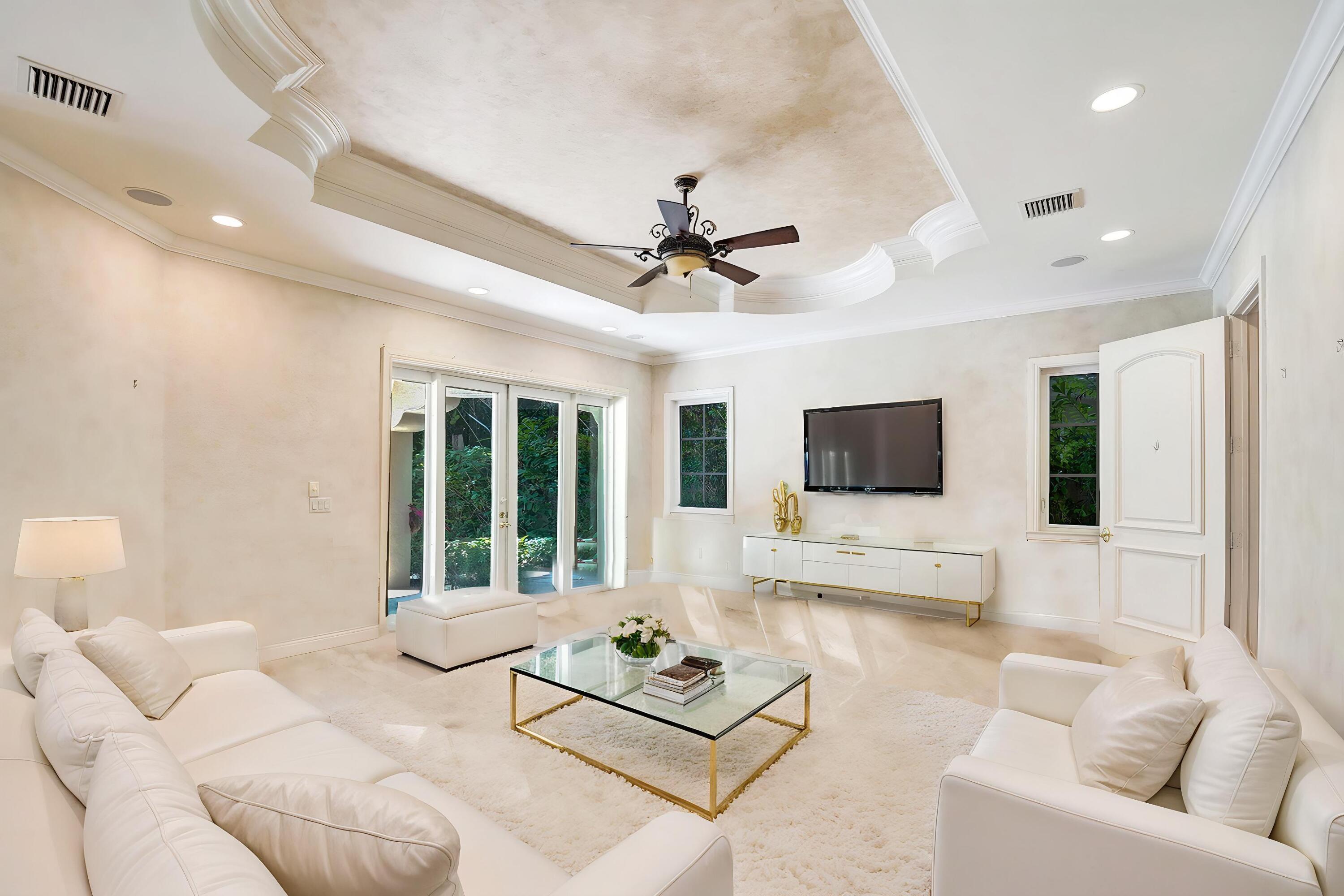 1212 E Lake Fort Lauderdale, FL 33316