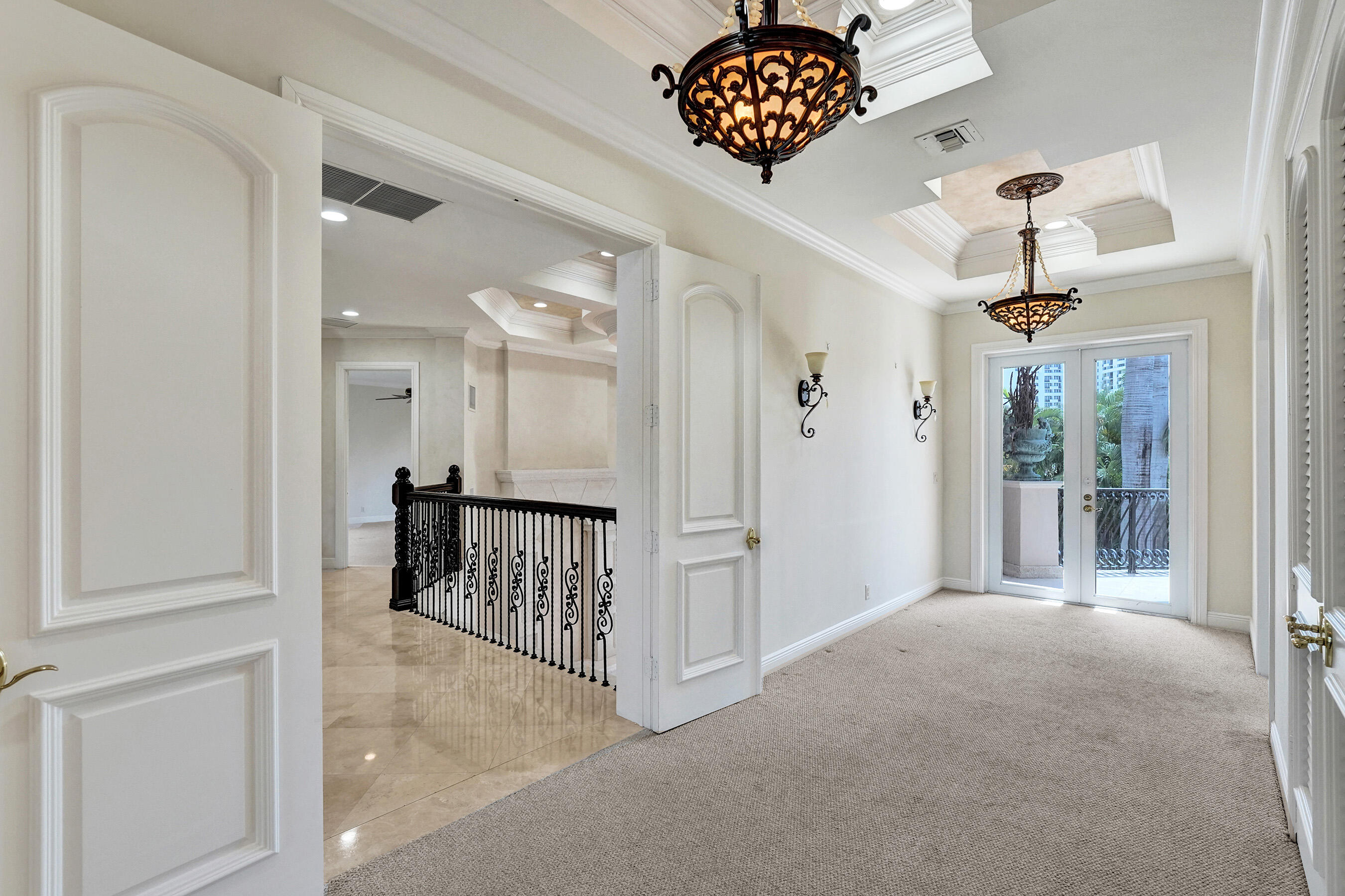 1212 E Lake Fort Lauderdale, FL 33316
