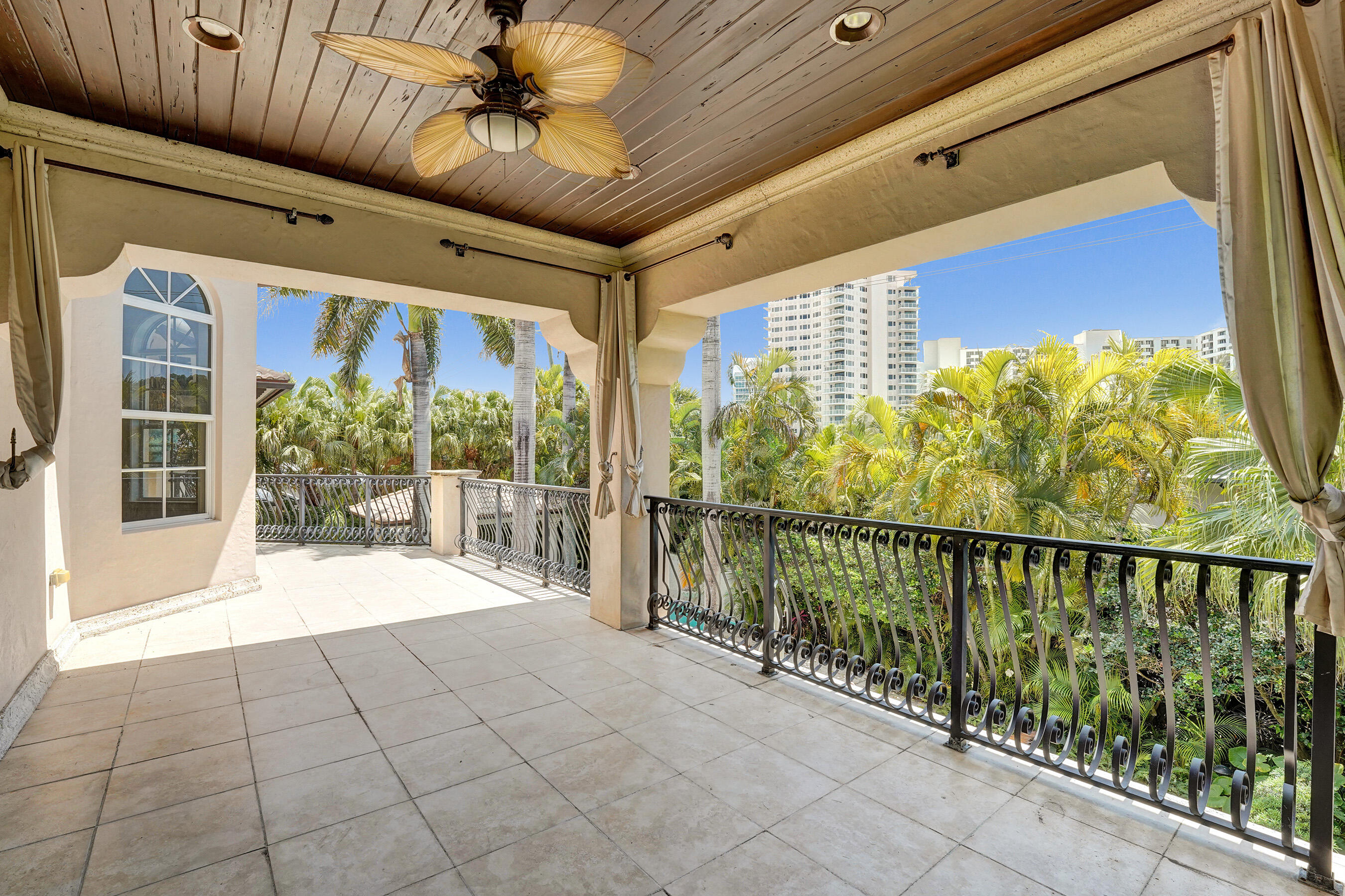 1212 E Lake Fort Lauderdale, FL 33316