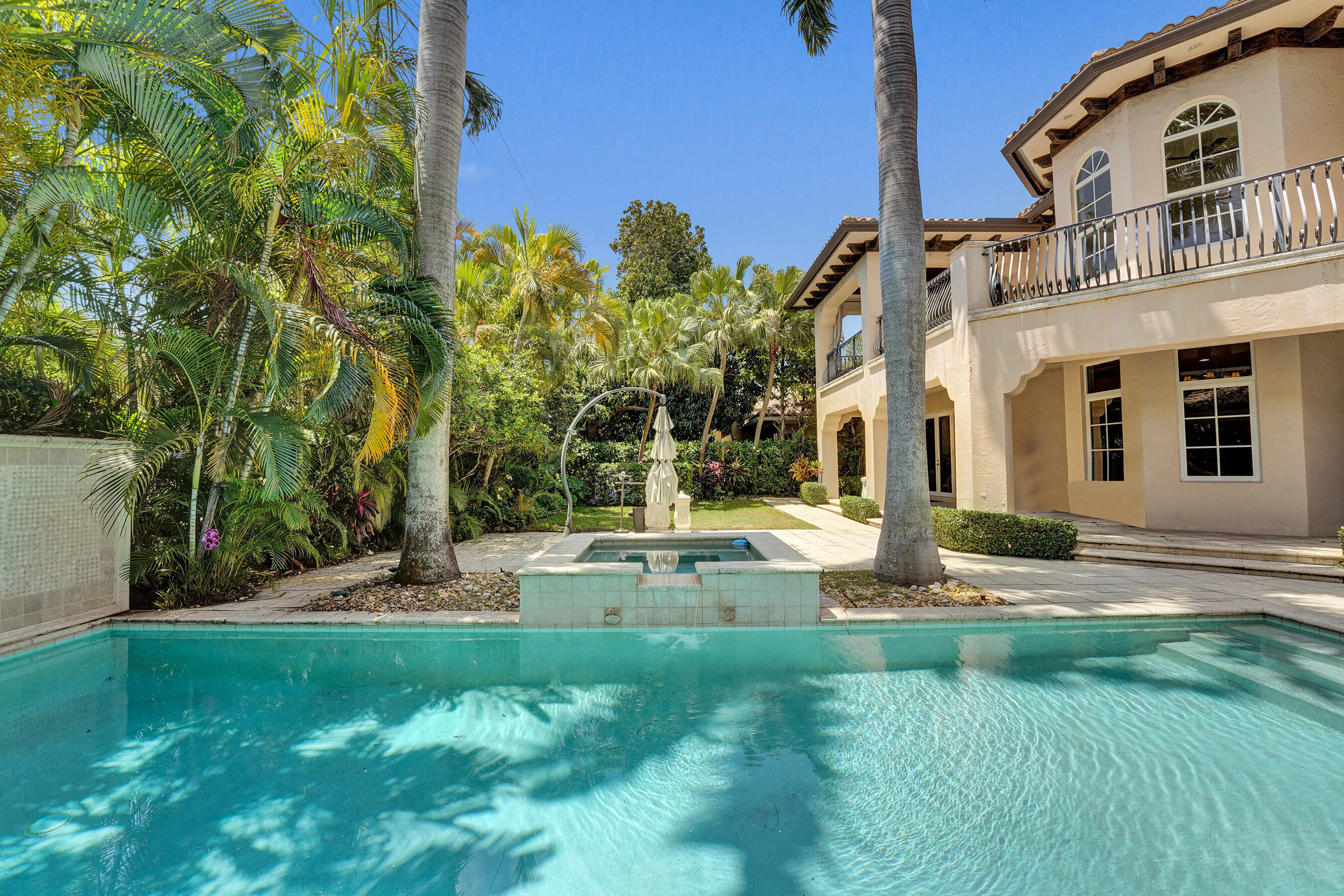 1212 E Lake Fort Lauderdale, FL 33316