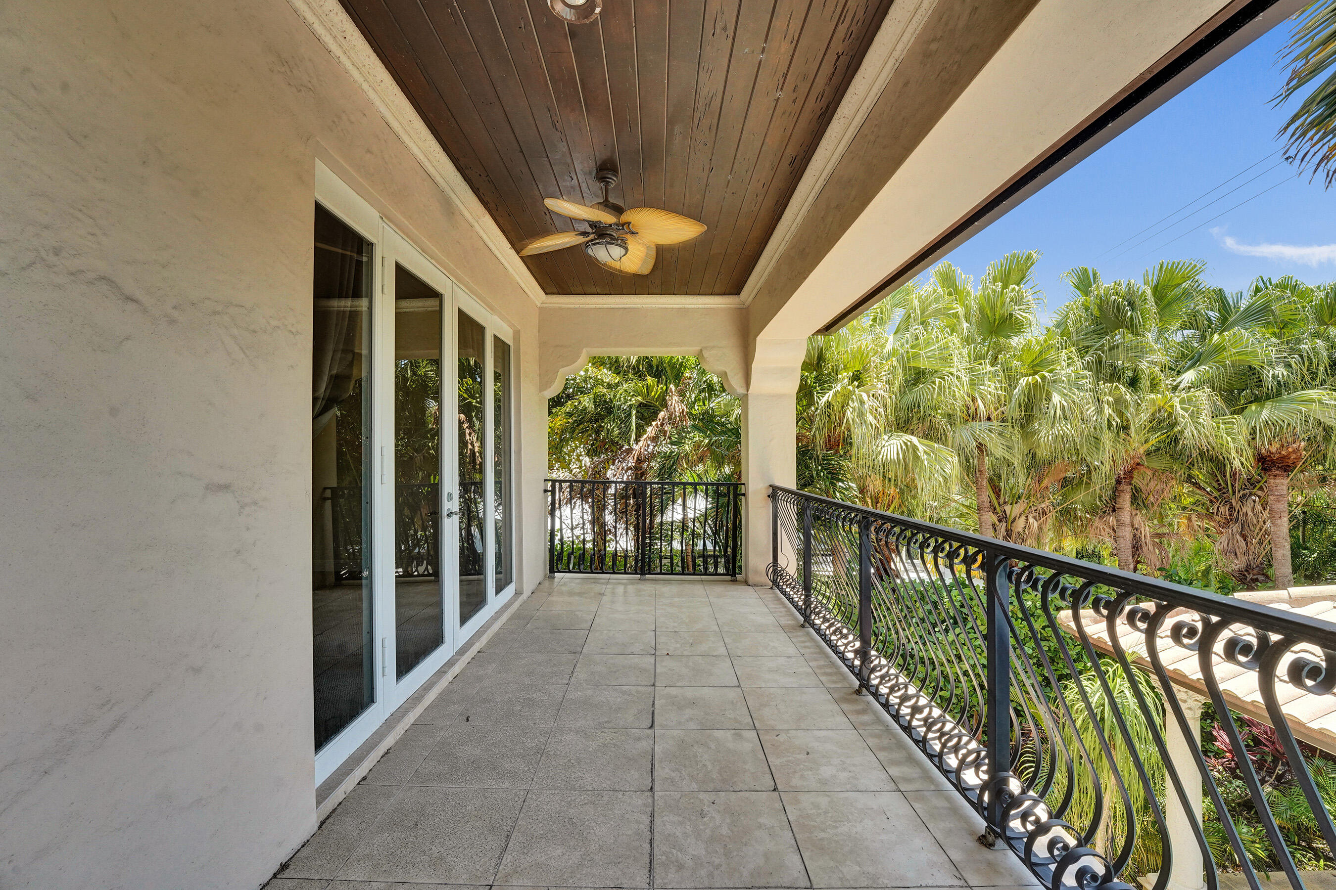 1212 E Lake Fort Lauderdale, FL 33316