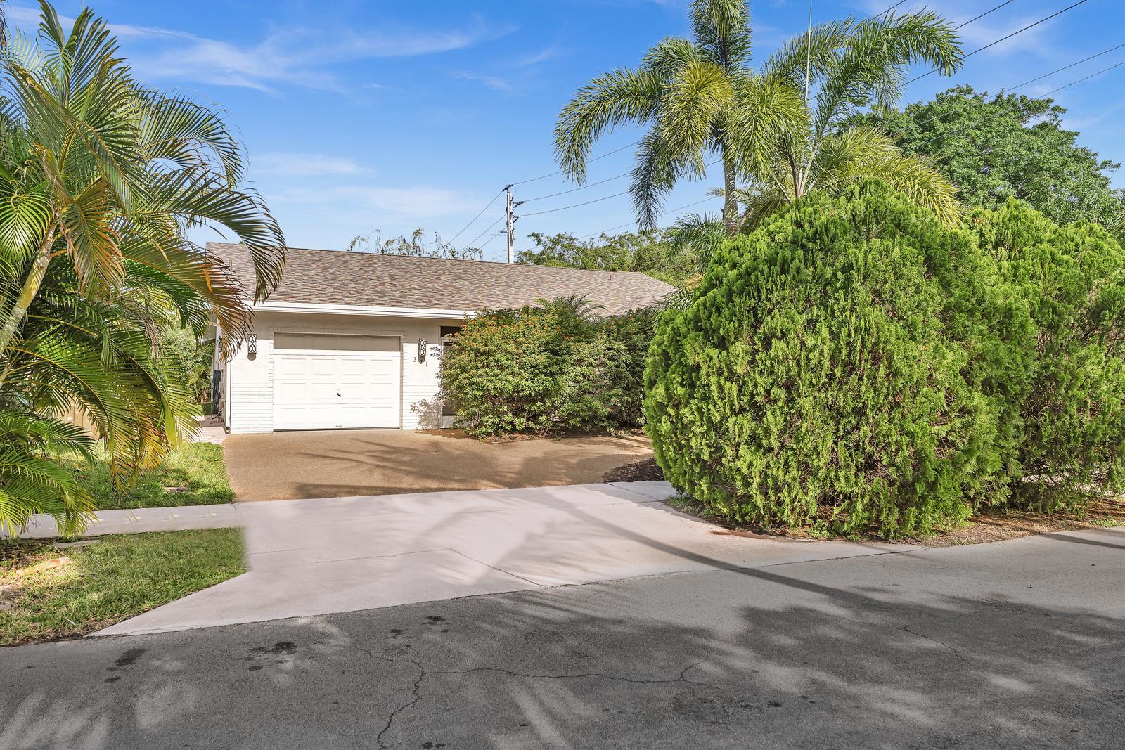 321 SW 30th