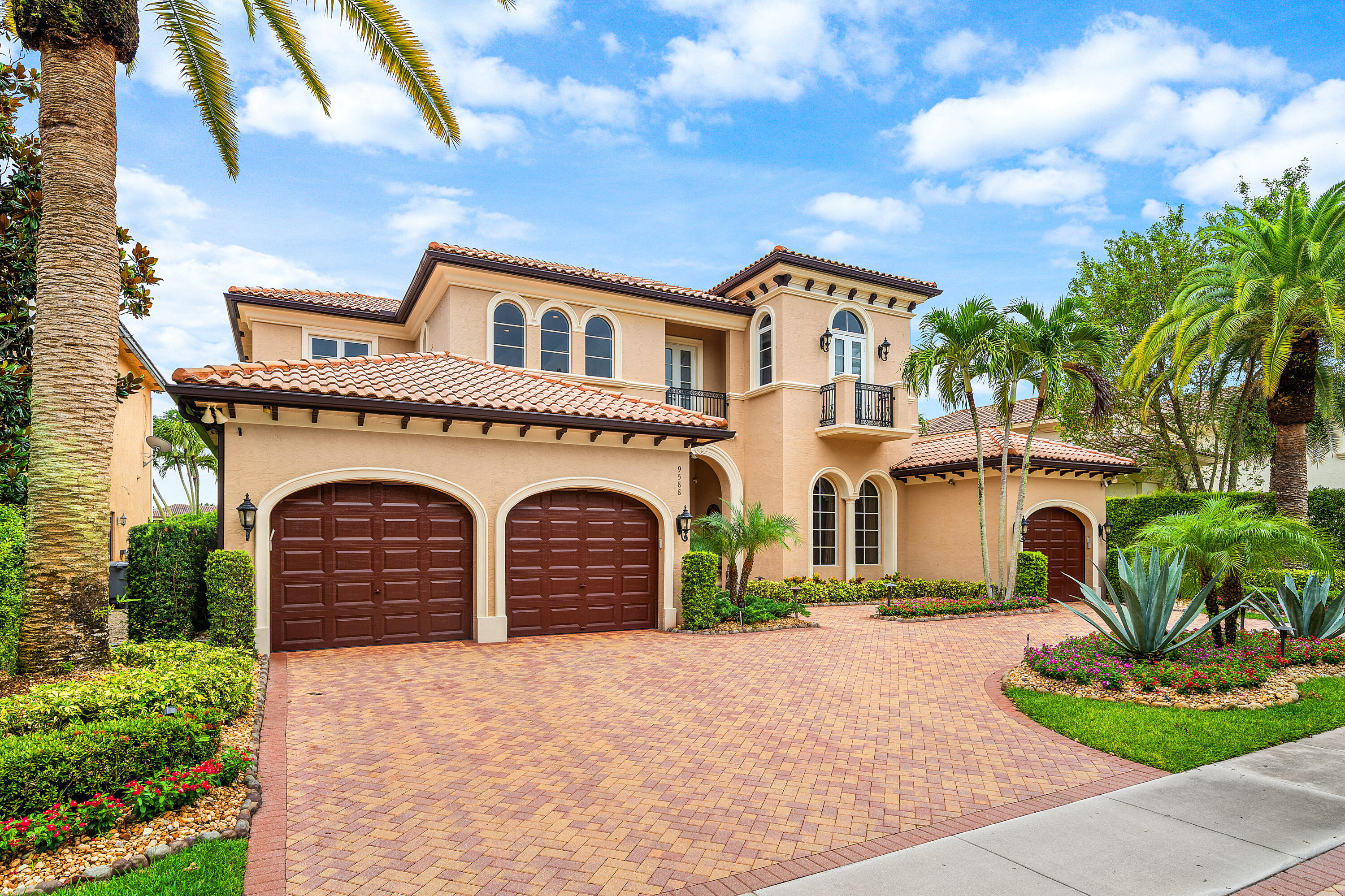 9588 Bridgebrook