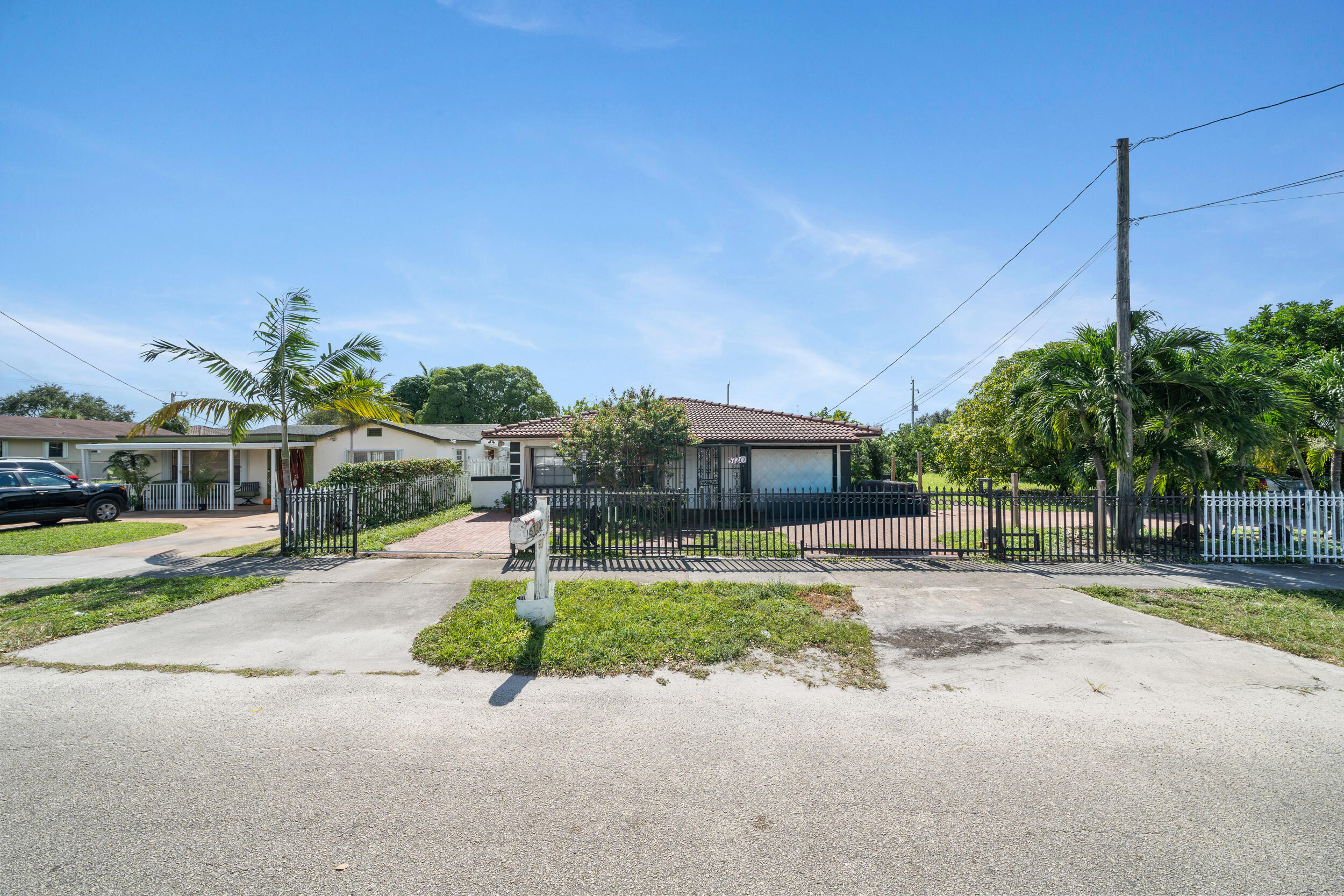 5720 Flagler