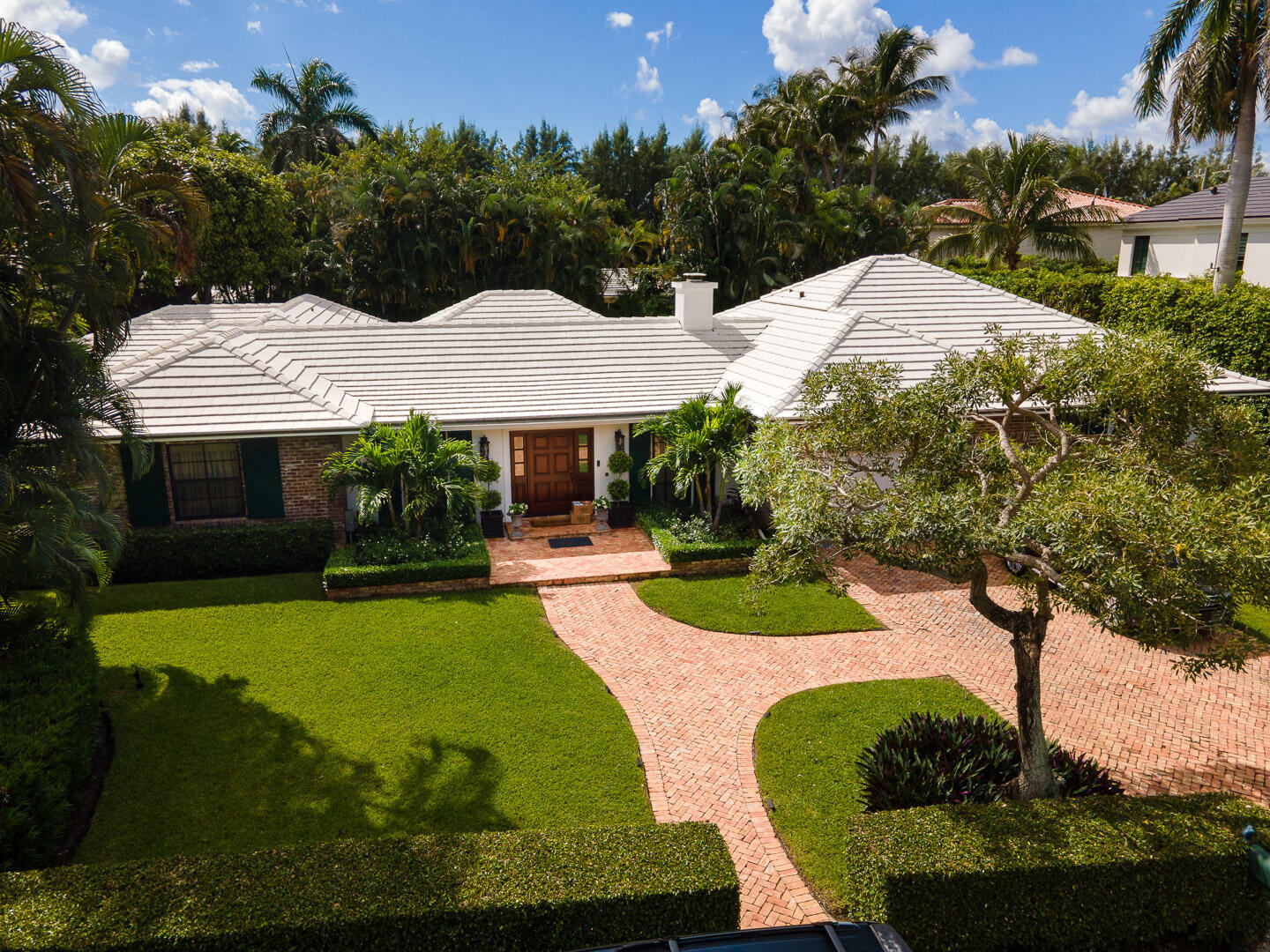 202 Coral Palm Beach, FL 33480