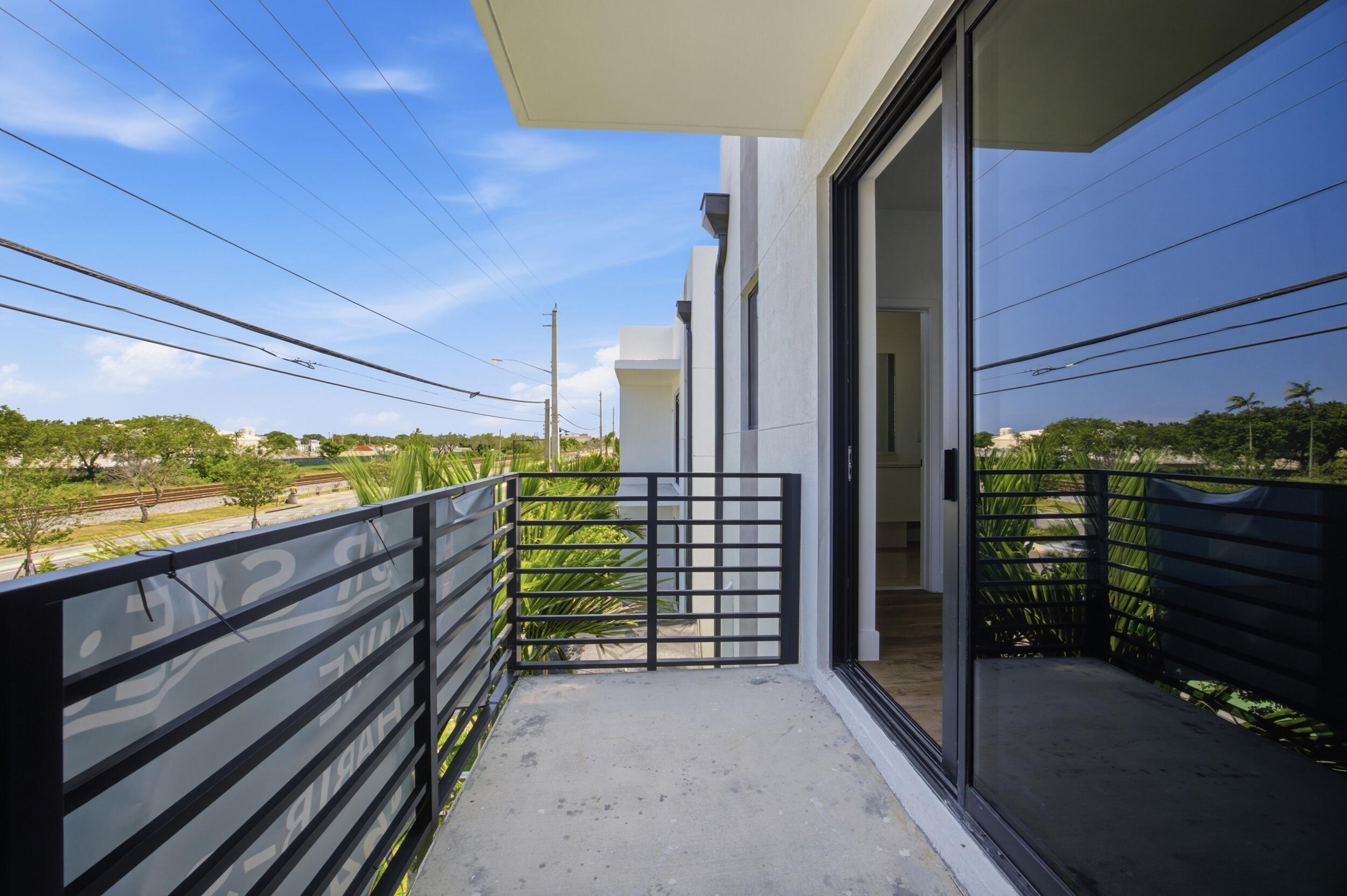 1542 NW 1st Pompano Beach, FL 33060