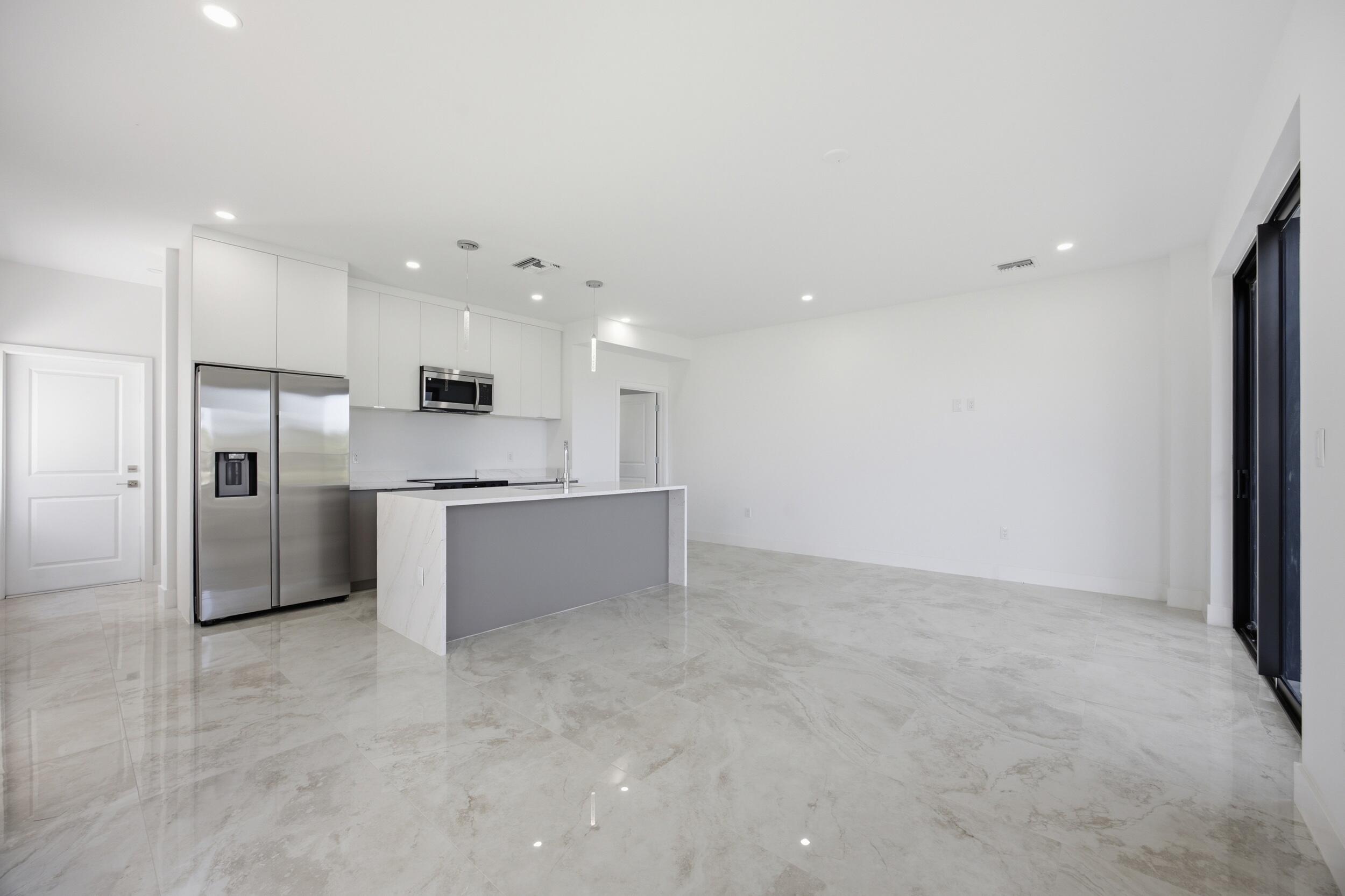 1542 NW 1st Pompano Beach, FL 33060