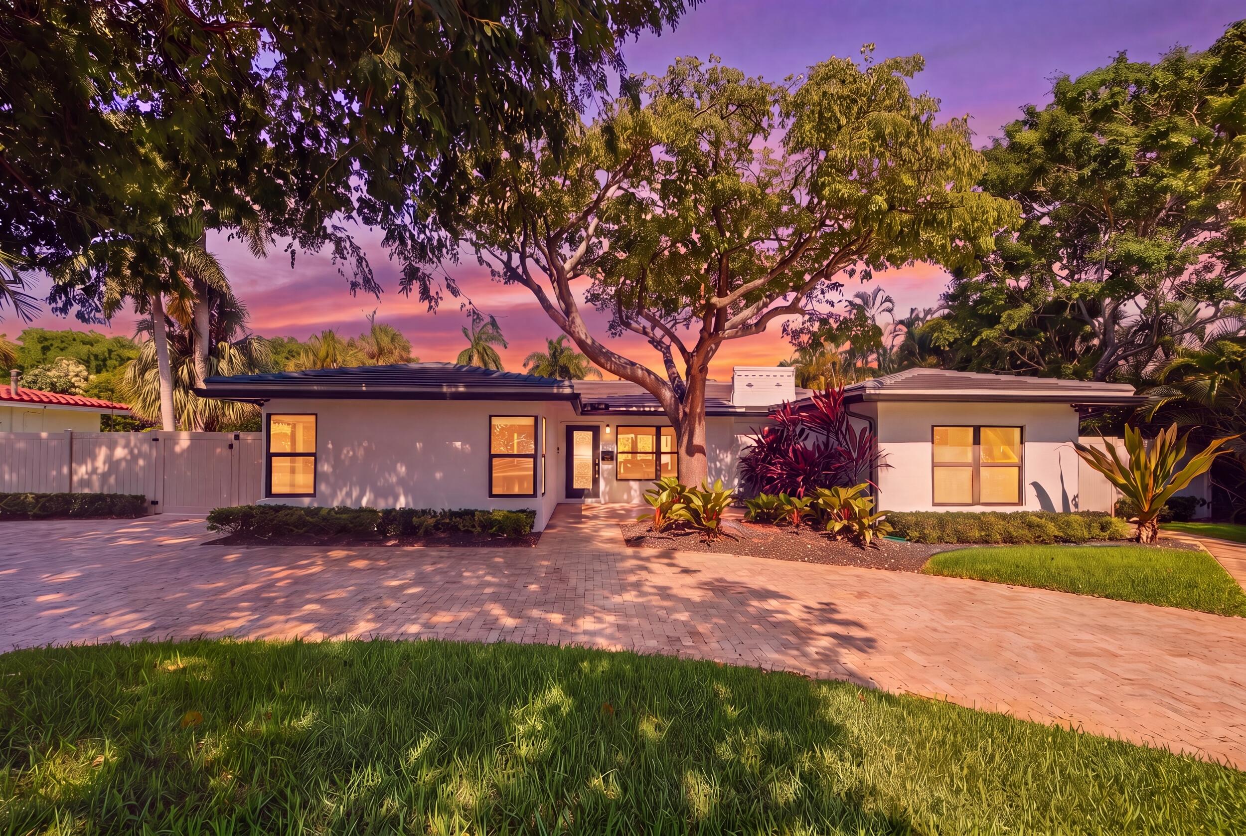 1619 Bayview