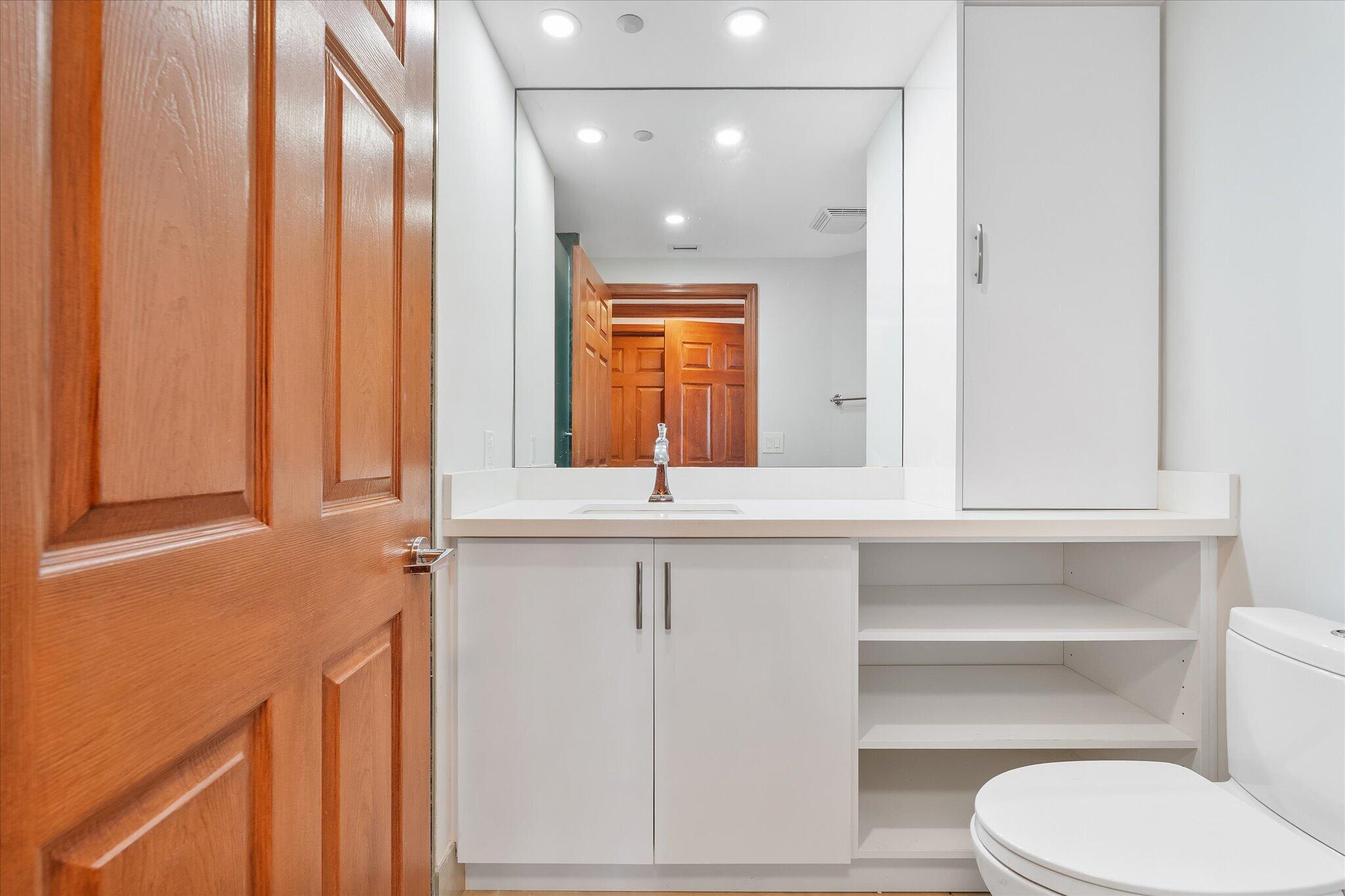 3100 N Ocean #1210 Fort Lauderdale, FL 33308