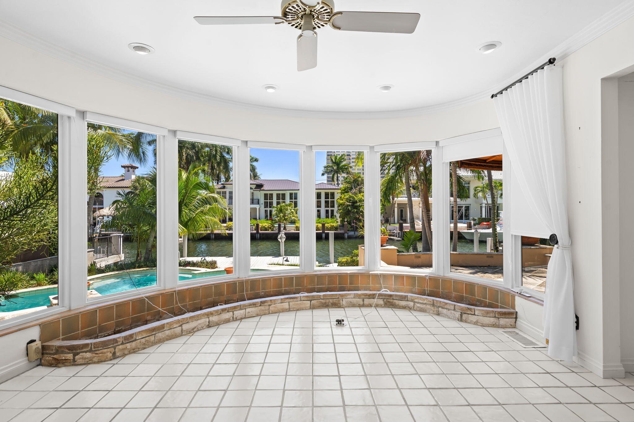 2524 Castilla Fort Lauderdale, FL 33301