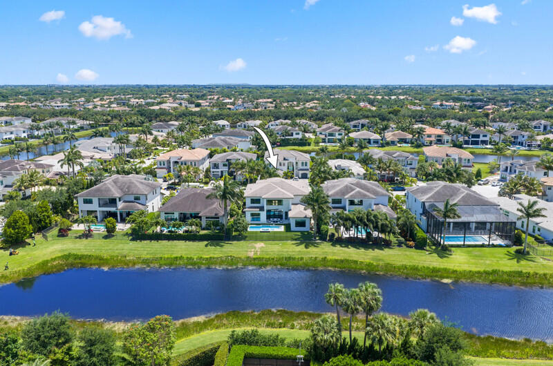 9275 Biaggio Rd Boca Raton, FL 33496