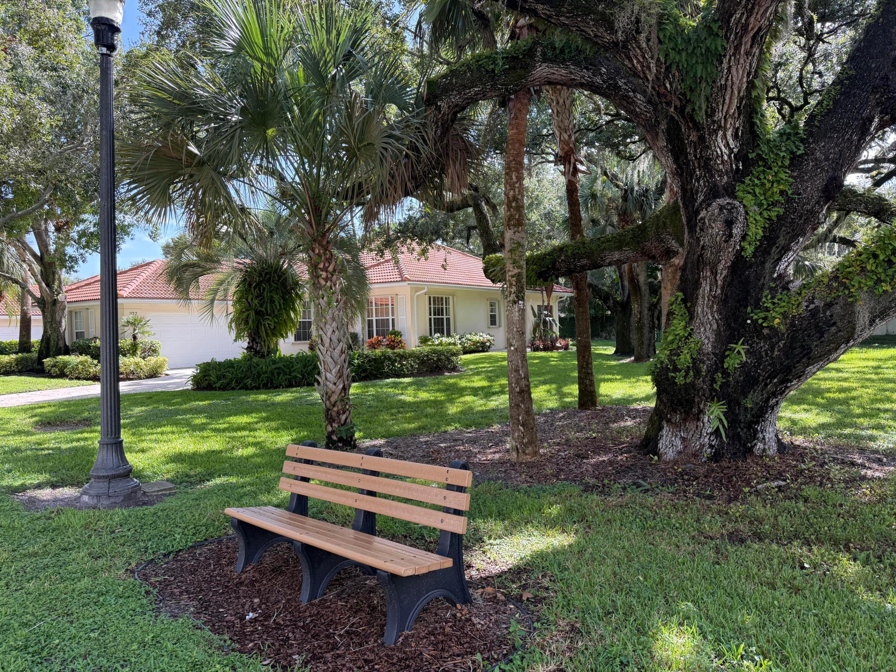 323 Kelsey Park Cir