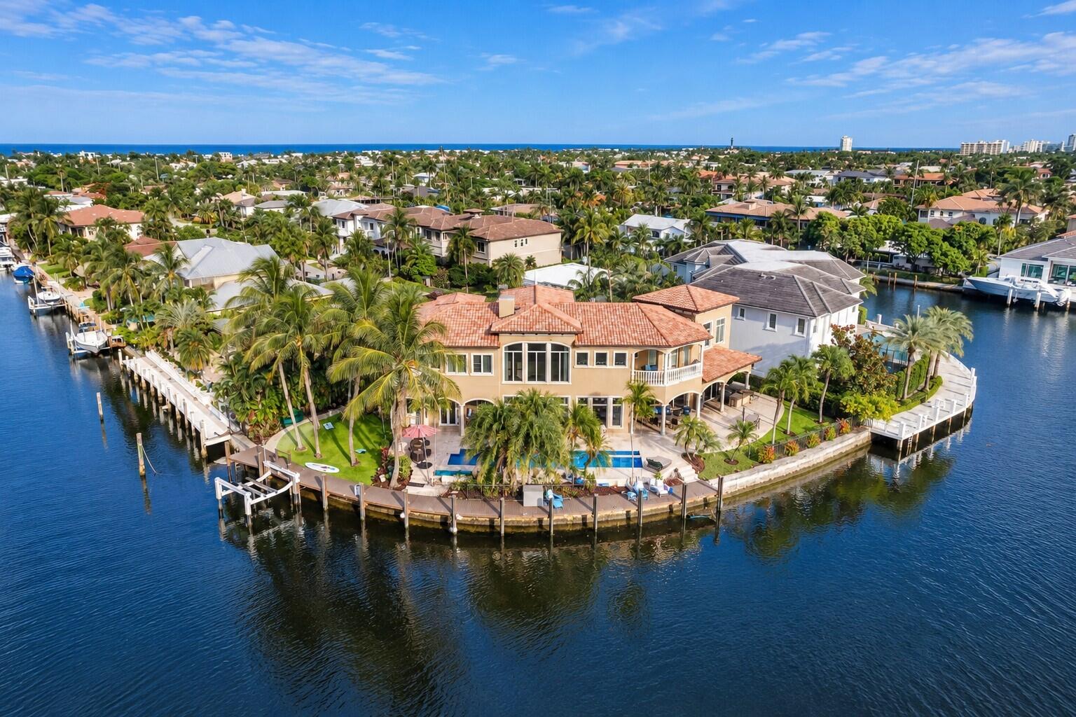 2311 NE 35th St Lighthouse Point, FL 33064