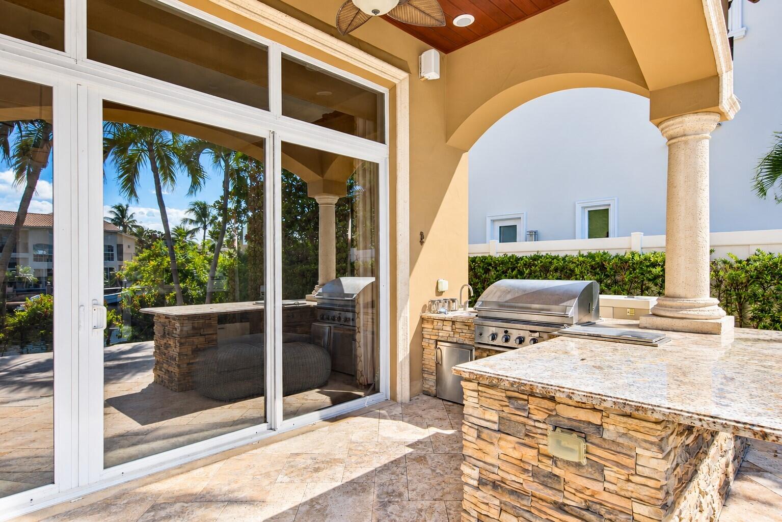 2311 NE 35th St Lighthouse Point, FL 33064