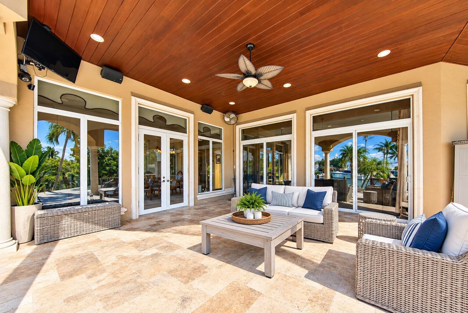 2311 NE 35th St Lighthouse Point, FL 33064