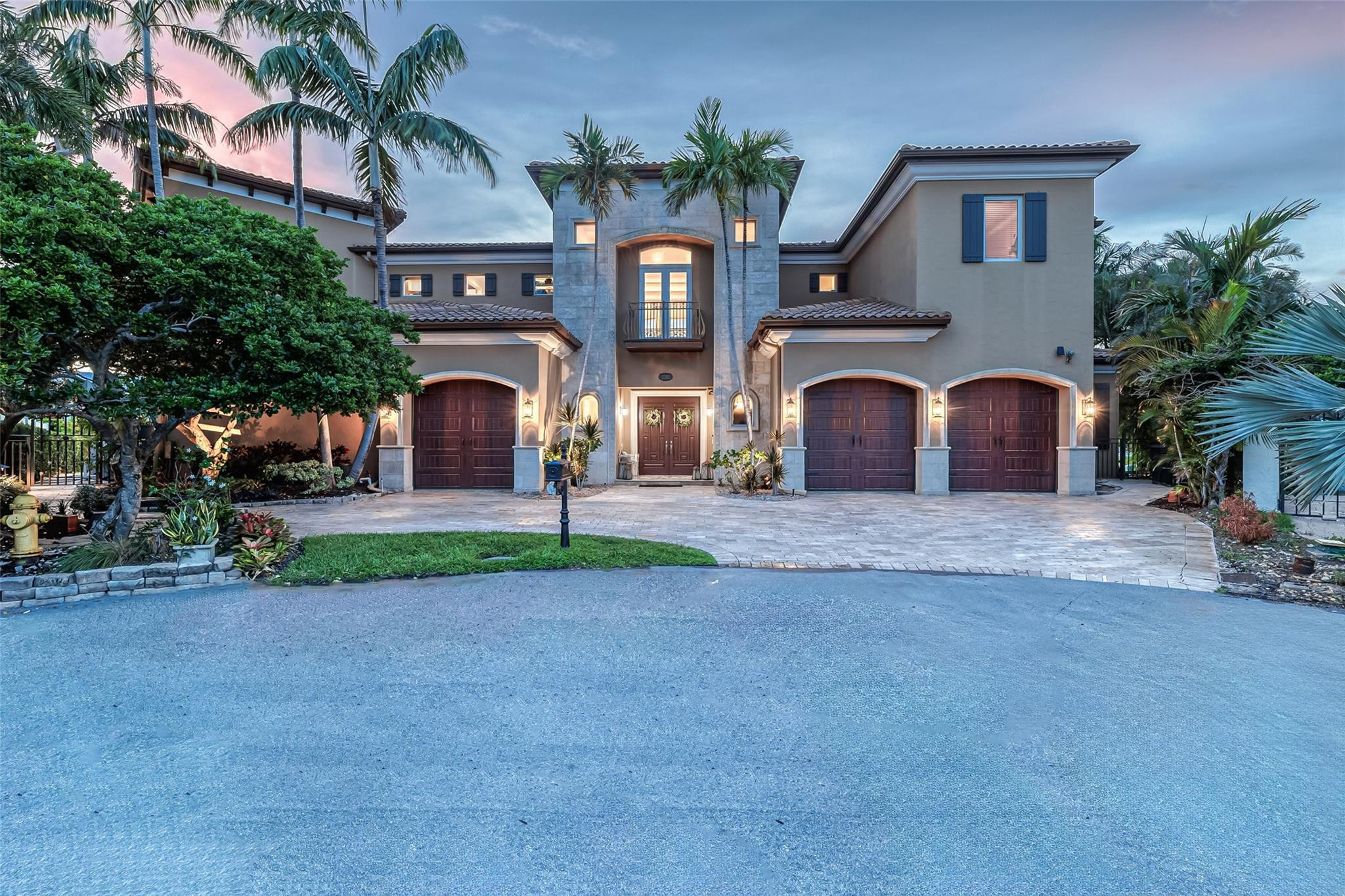 2311 NE 35th St Lighthouse Point, FL 33064