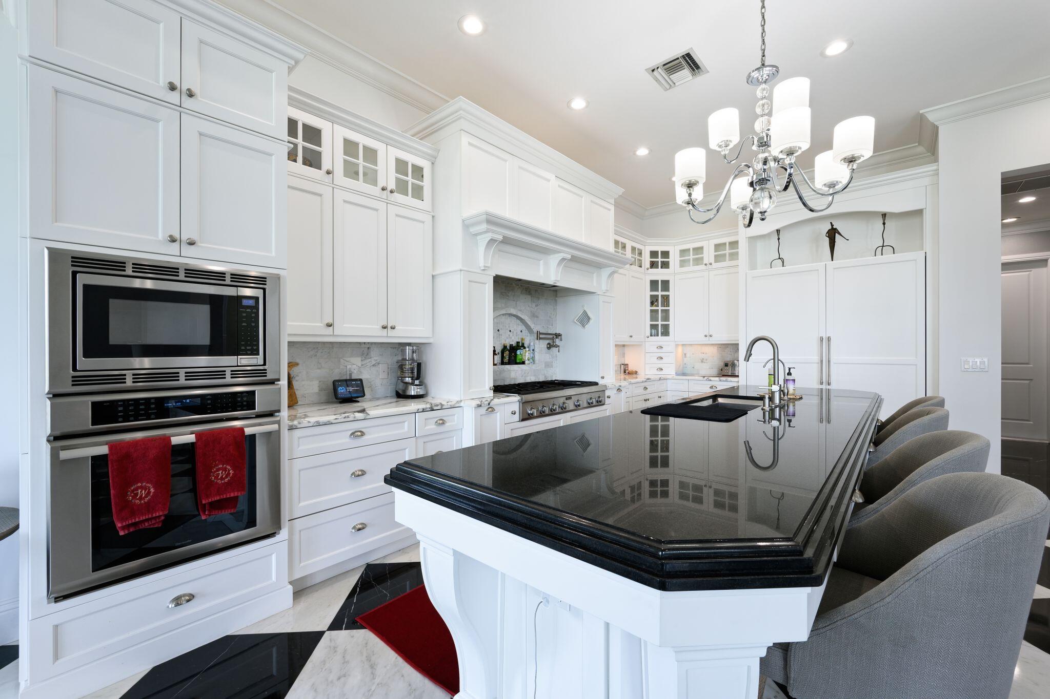 1950 Portage Lndg North Palm Beach, FL 33408