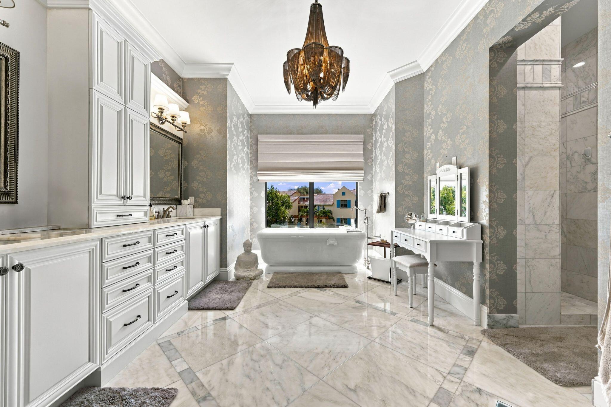 1950 Portage Lndg North Palm Beach, FL 33408