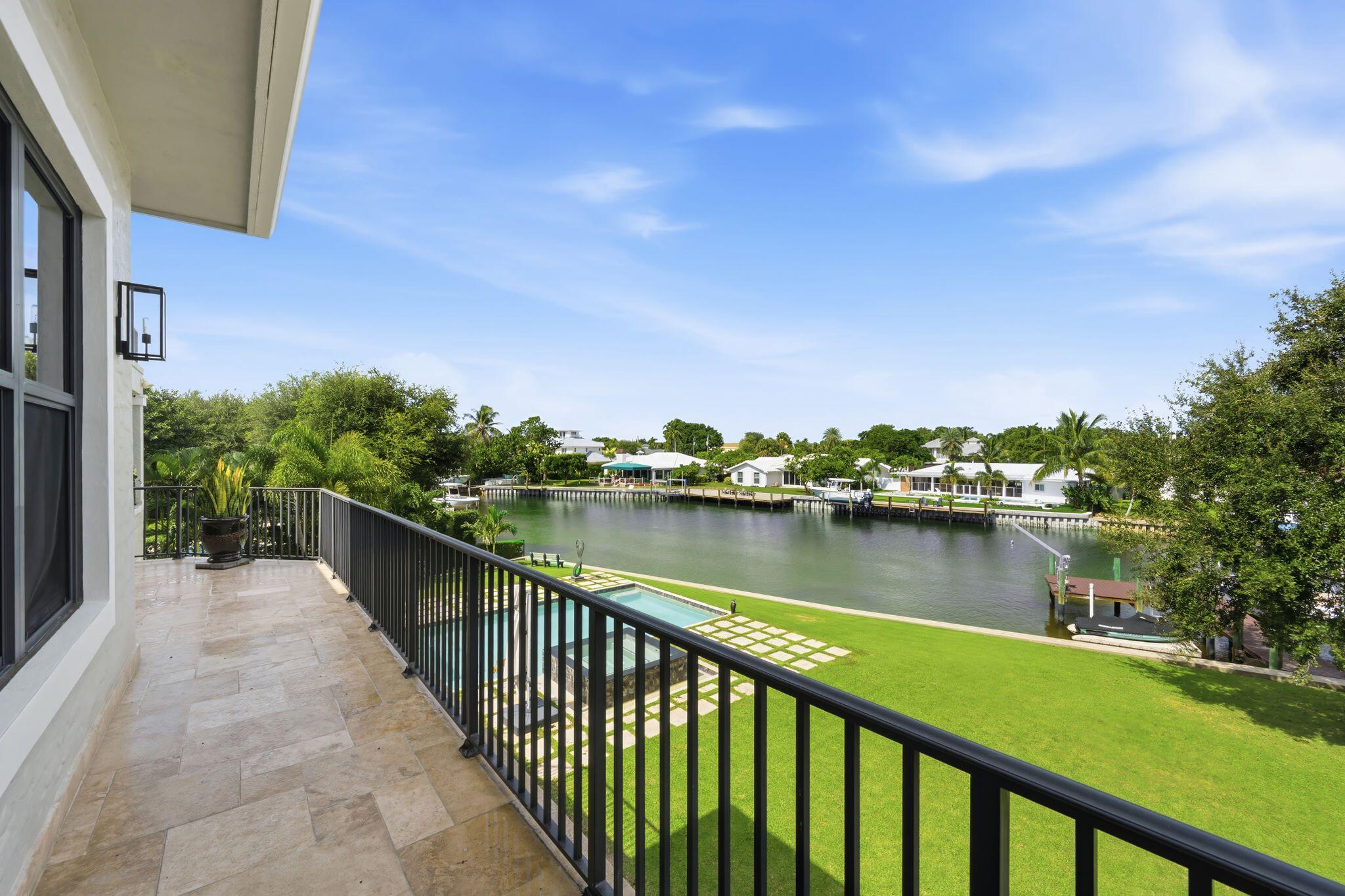 1950 Portage Lndg North Palm Beach, FL 33408