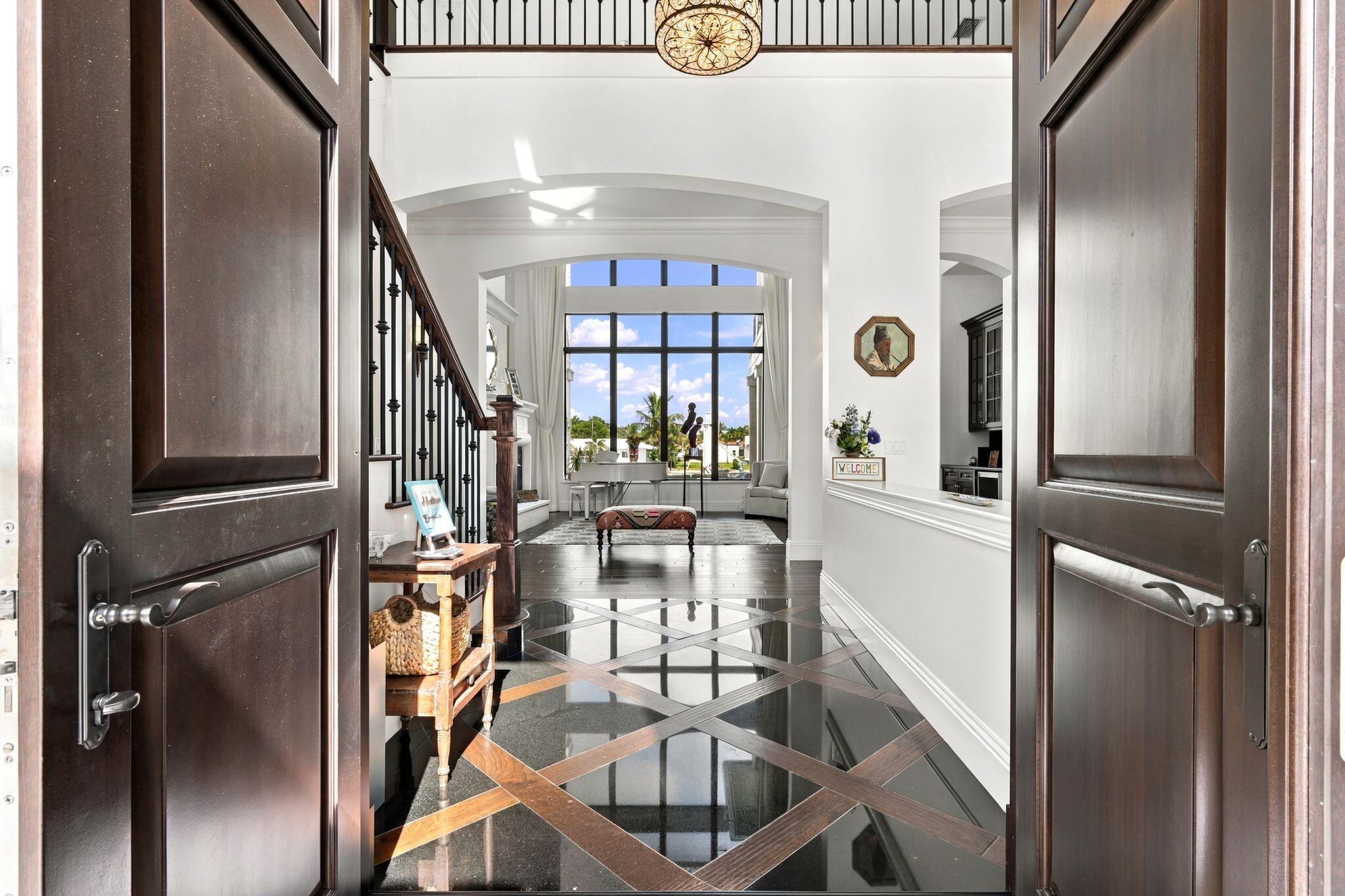 1950 Portage Lndg North Palm Beach, FL 33408