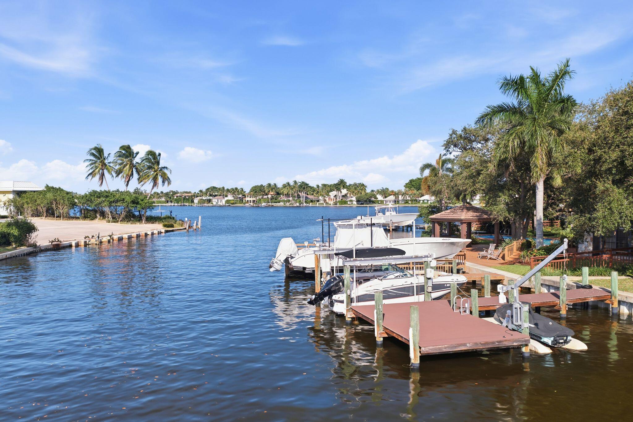 1950 Portage Lndg North Palm Beach, FL 33408