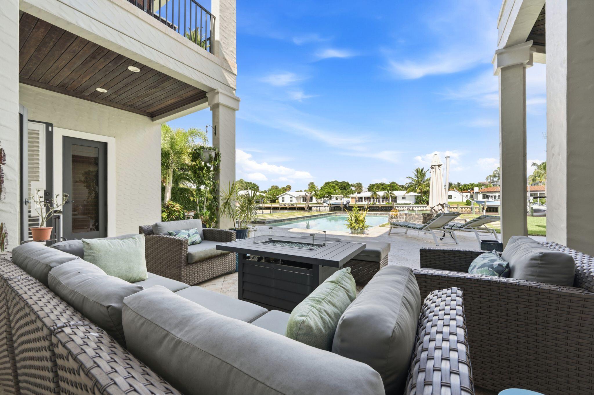 1950 Portage Lndg North Palm Beach, FL 33408