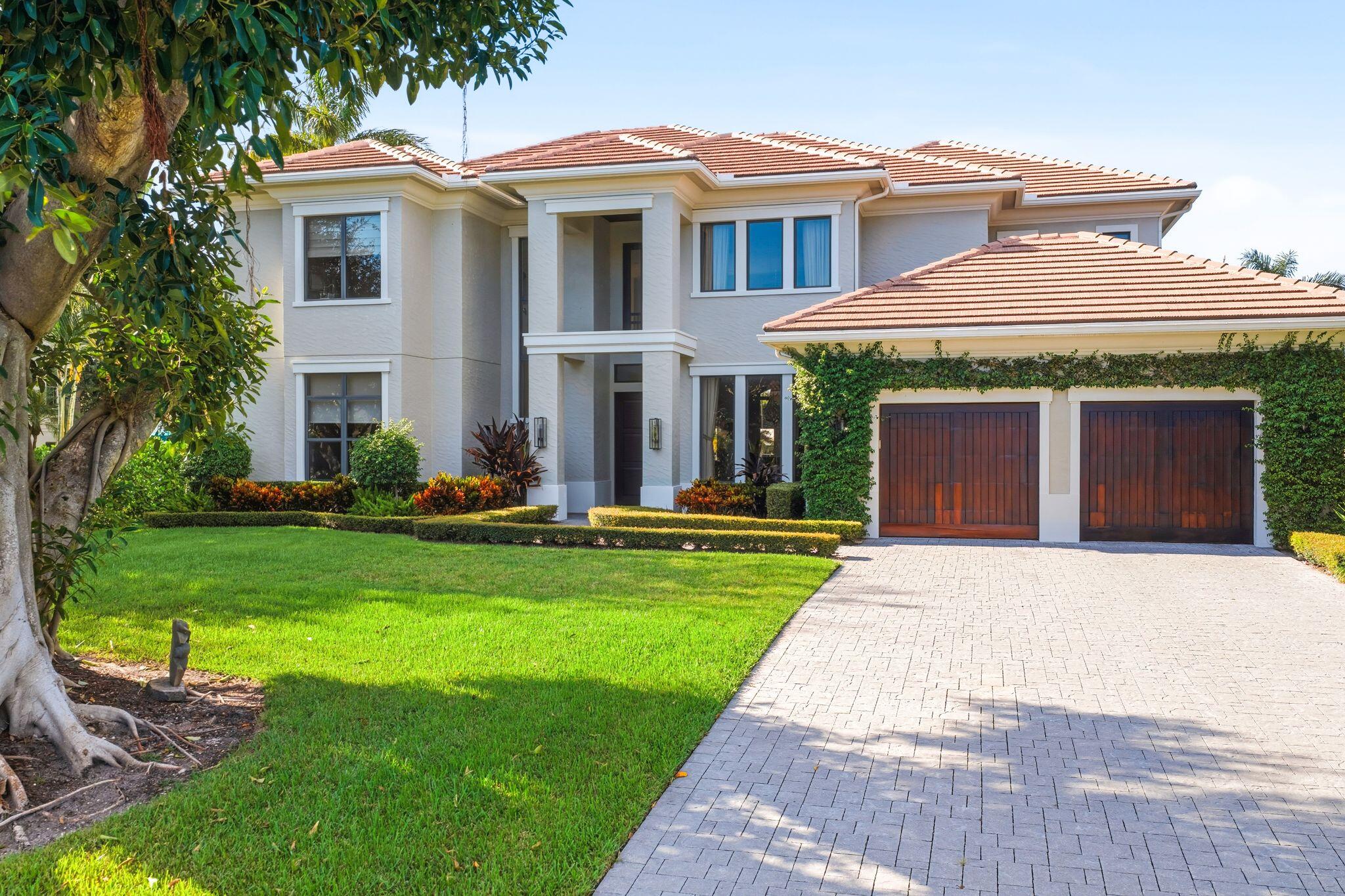 1950 Portage Lndg North Palm Beach, FL 33408