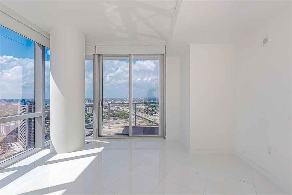 image Paramount Miami Worldcenter17