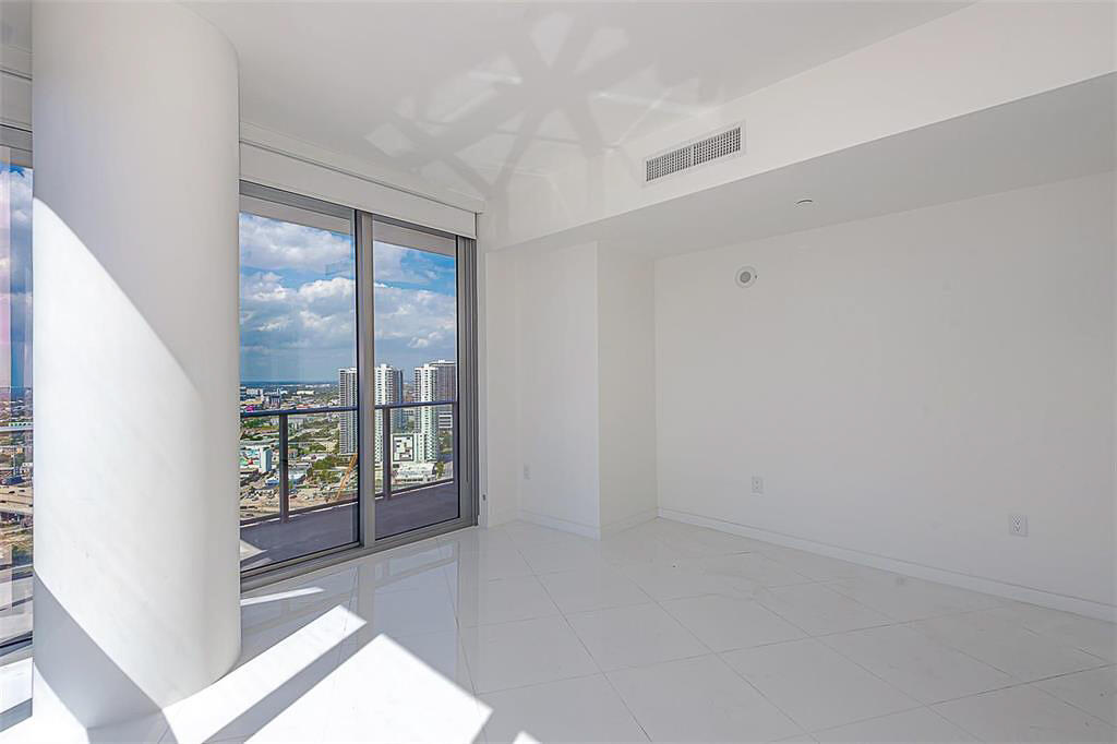 image Paramount Miami Worldcenter18