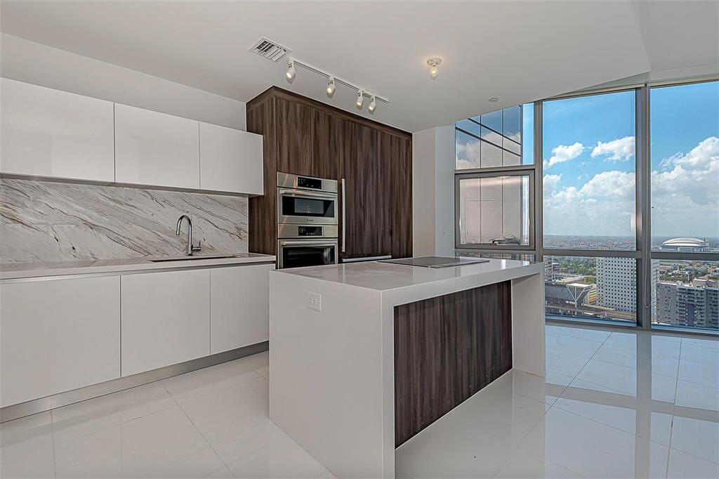 image Paramount Miami Worldcenter1